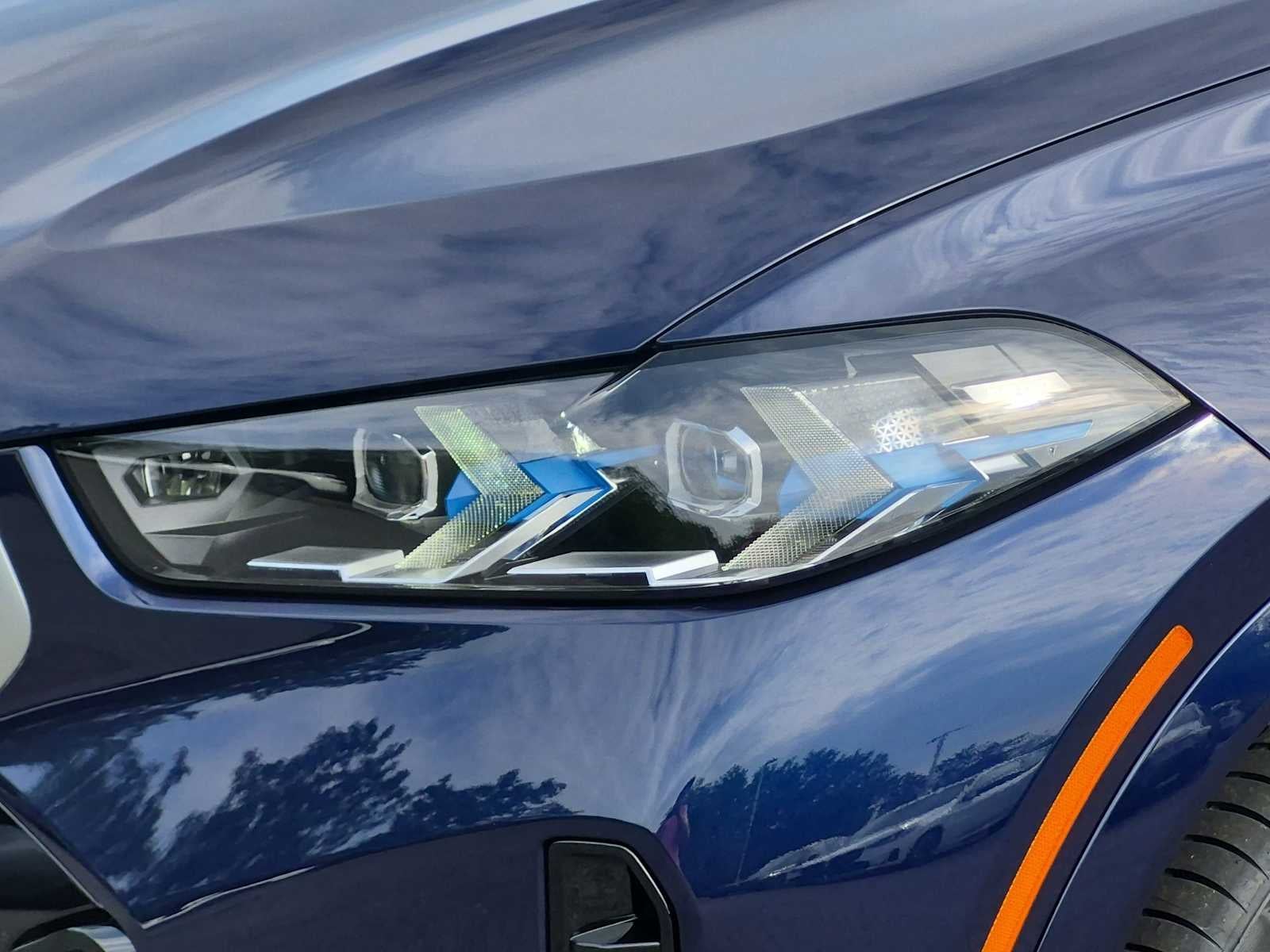 2027 BMW X6 xDrive40i