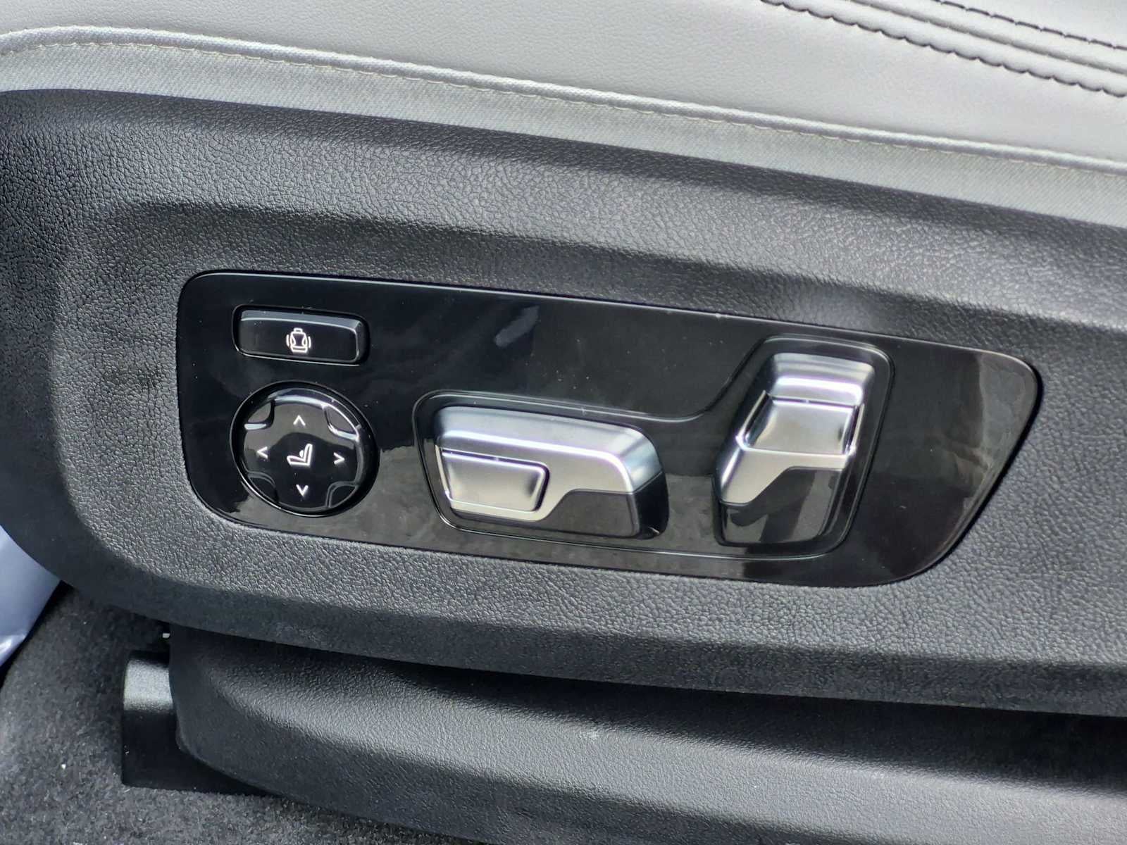 2027 BMW X6 xDrive40i