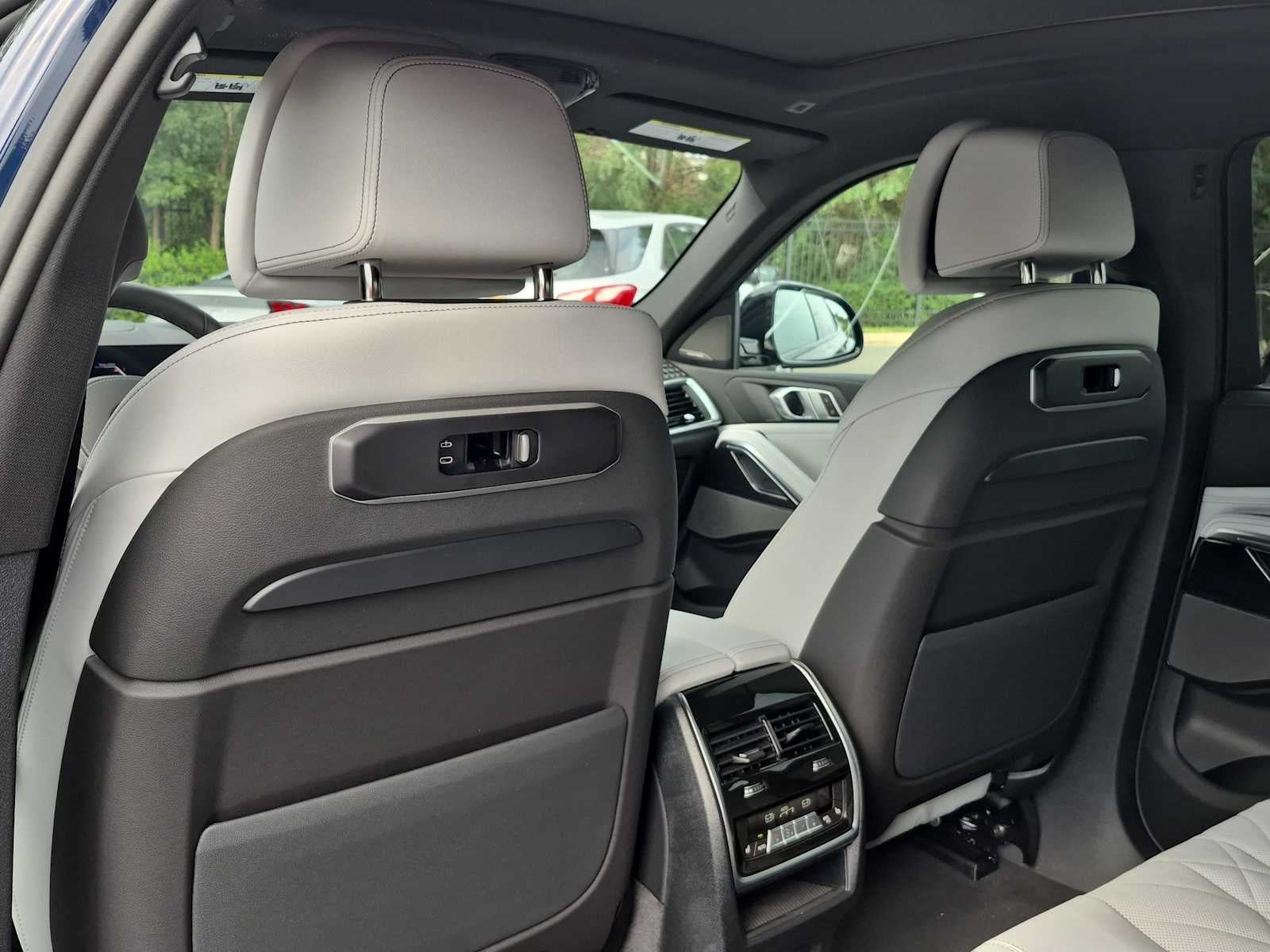 2027 BMW X6 xDrive40i