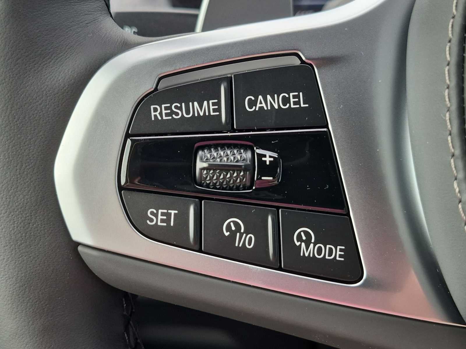 2027 BMW X6 xDrive40i