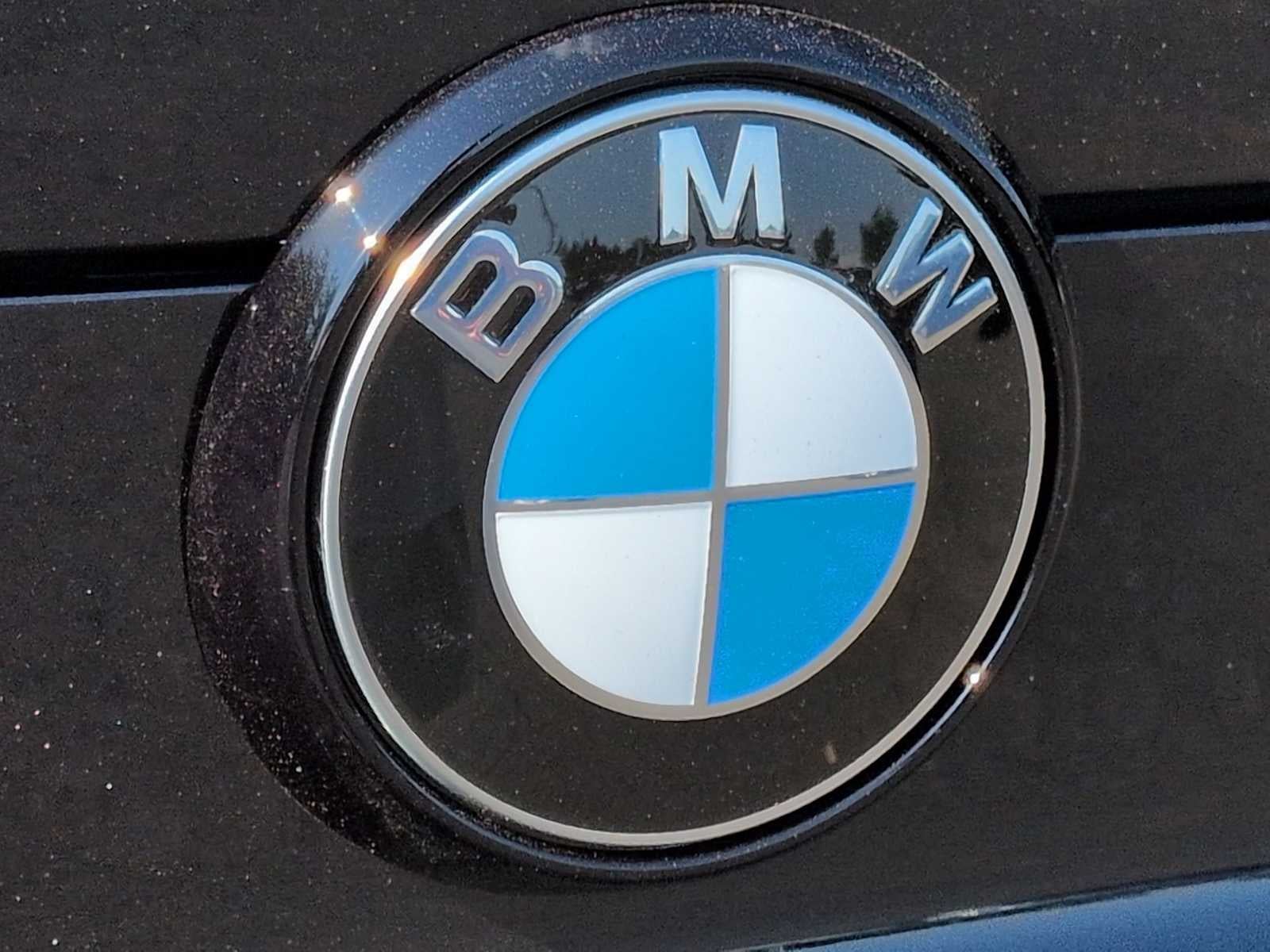 2027 BMW X6 xDrive40i