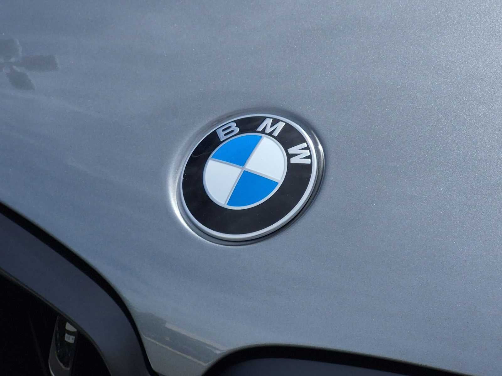 2027 BMW X6 xDrive40i