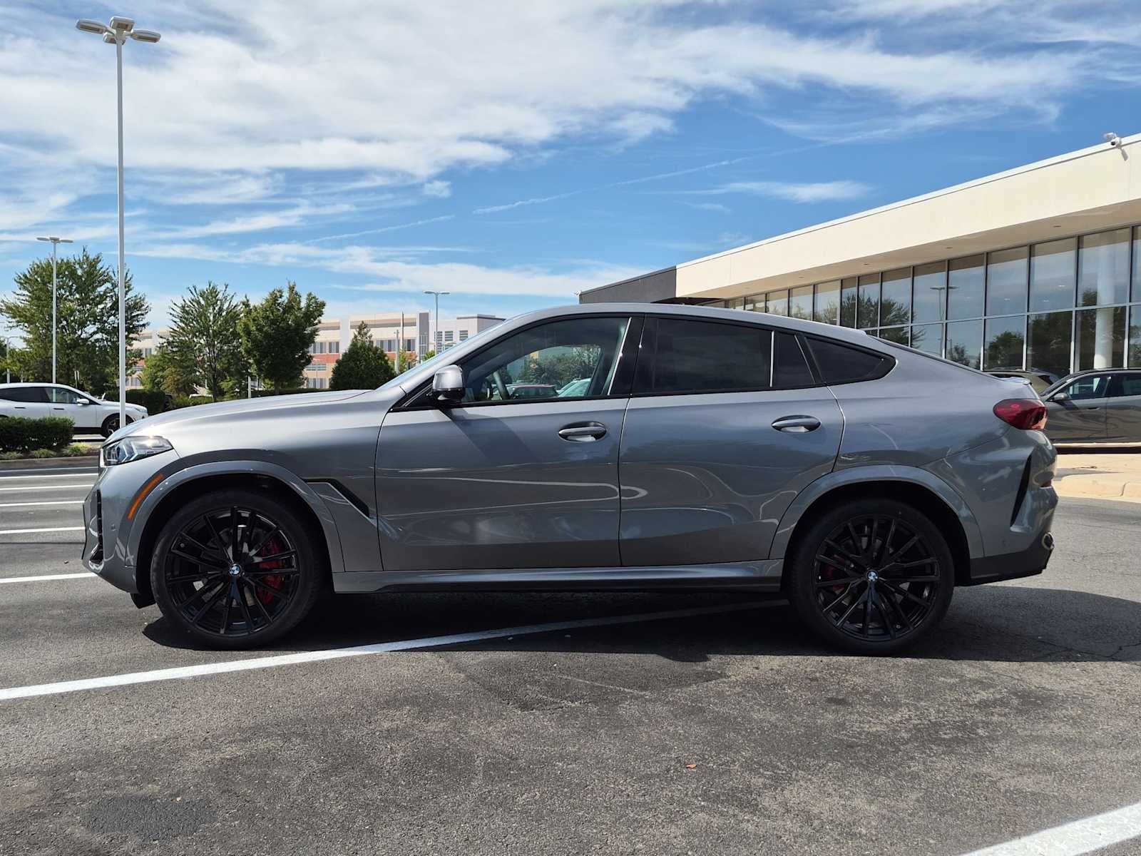 2027 BMW X6 xDrive40i