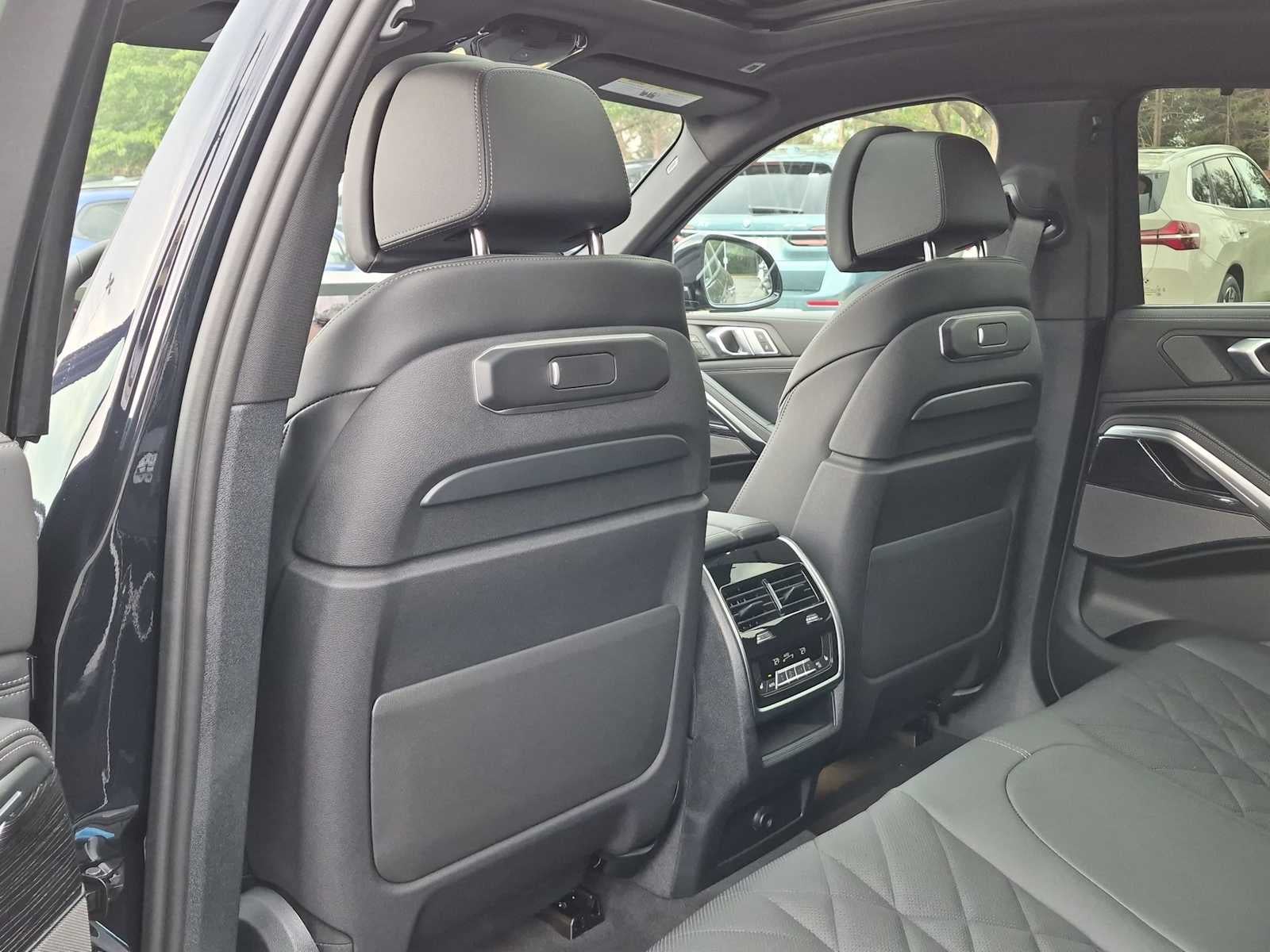 2027 BMW X6 xDrive40i