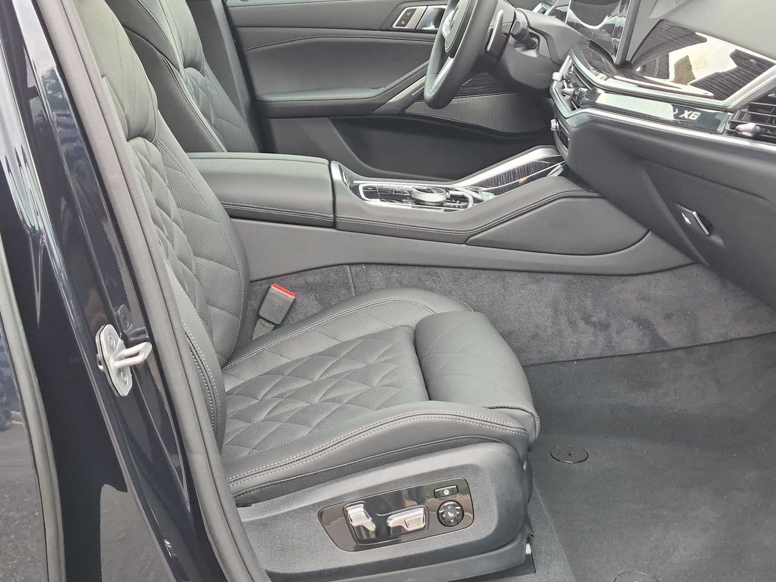 2027 BMW X6 xDrive40i