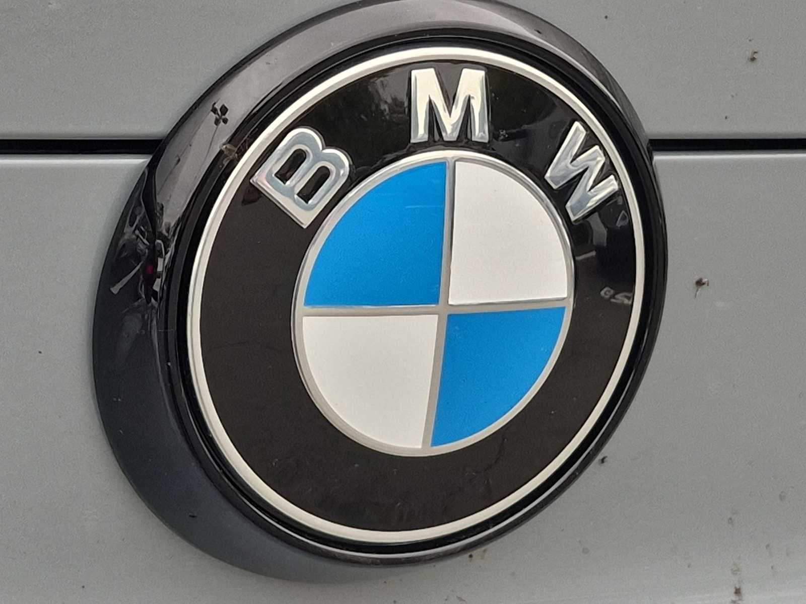 2027 BMW X6 xDrive40i