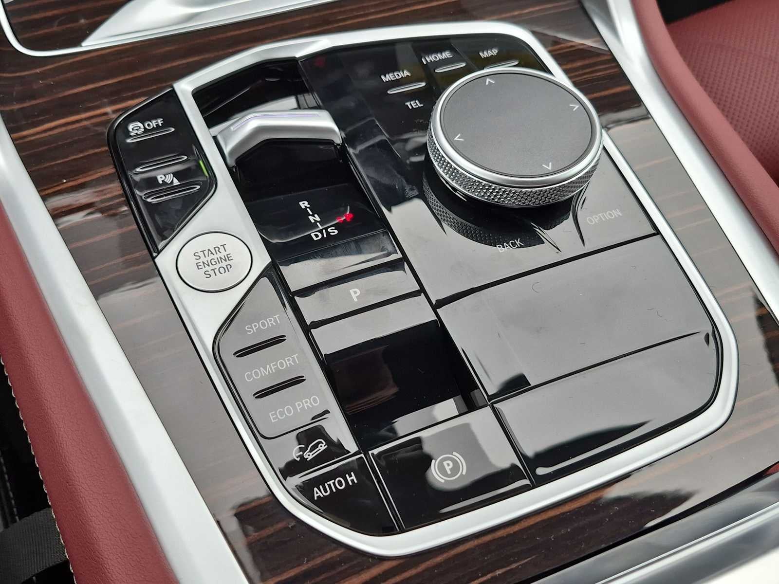 2027 BMW X6 xDrive40i