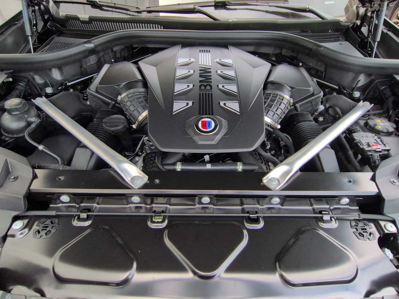 BMW ALPINA XB7 2026 ALPINA XB7