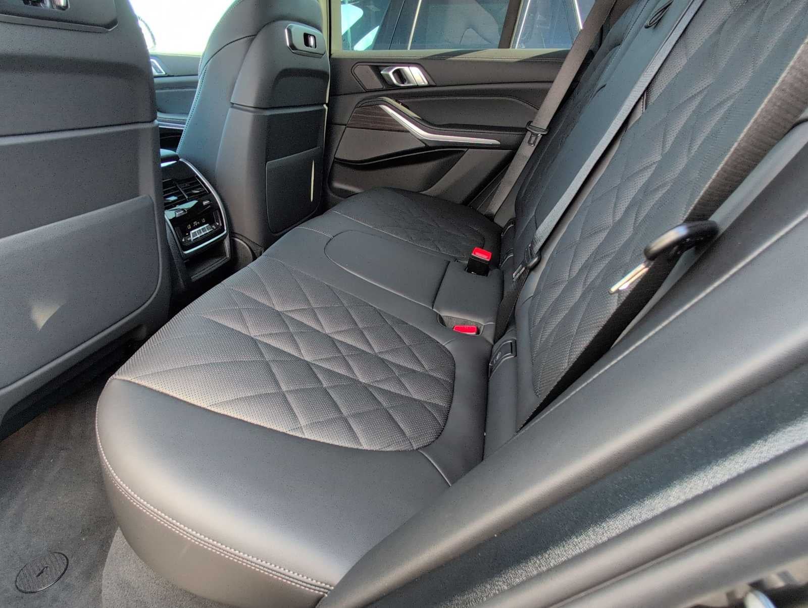 2026 BMW X5 xDrive50e xDrive50e