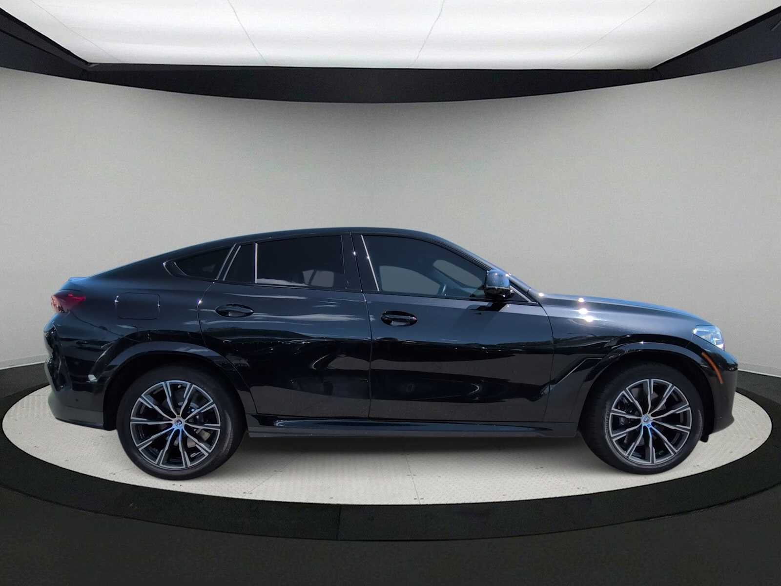 BMW X6 M50i 2023
