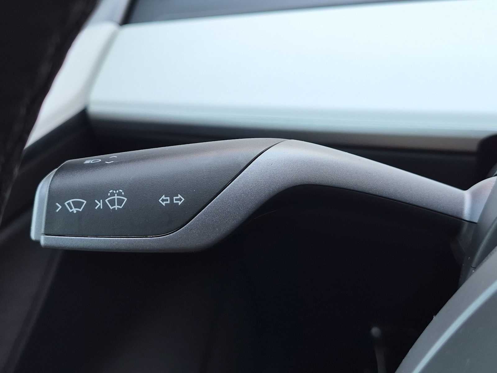 Tesla Model 3 Standard Range Plus 2021