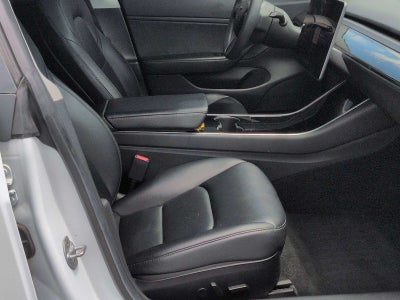 Tesla Model 3 Standard Range Plus 2019