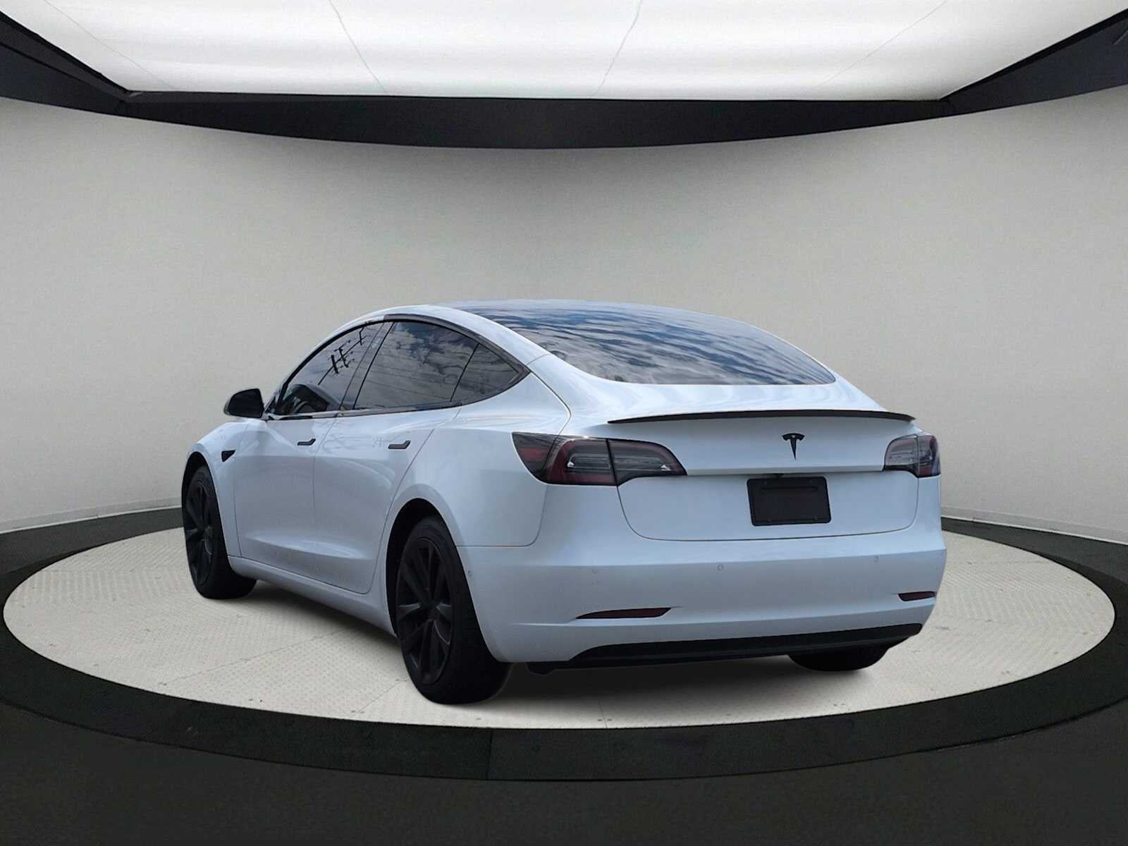 Tesla Model 3 Standard Range Plus 2019
