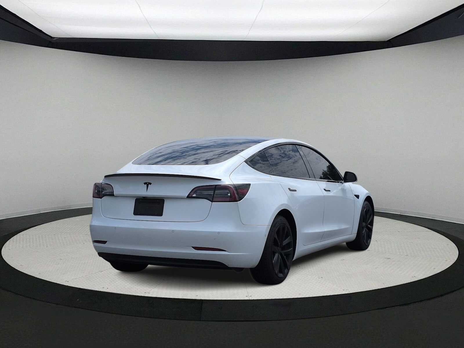 Tesla Model 3 Standard Range Plus 2019
