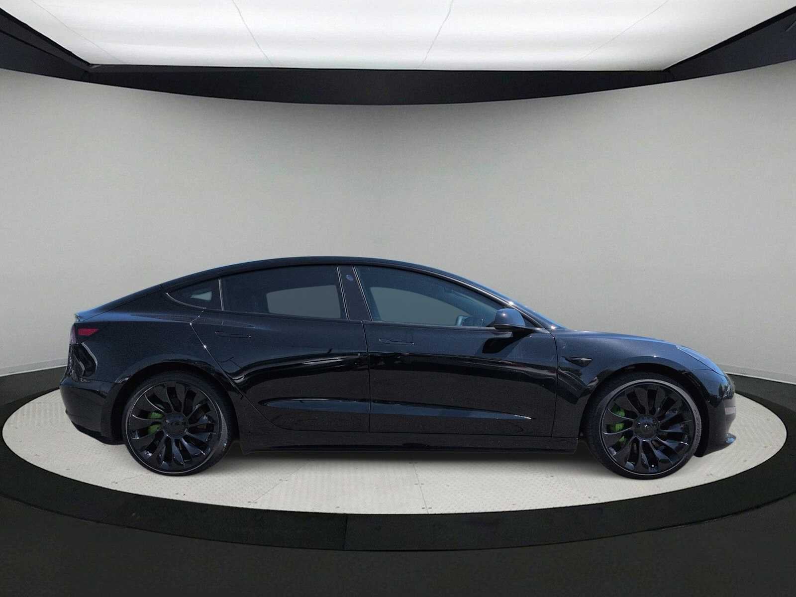 Tesla Model 3 Performance 2022