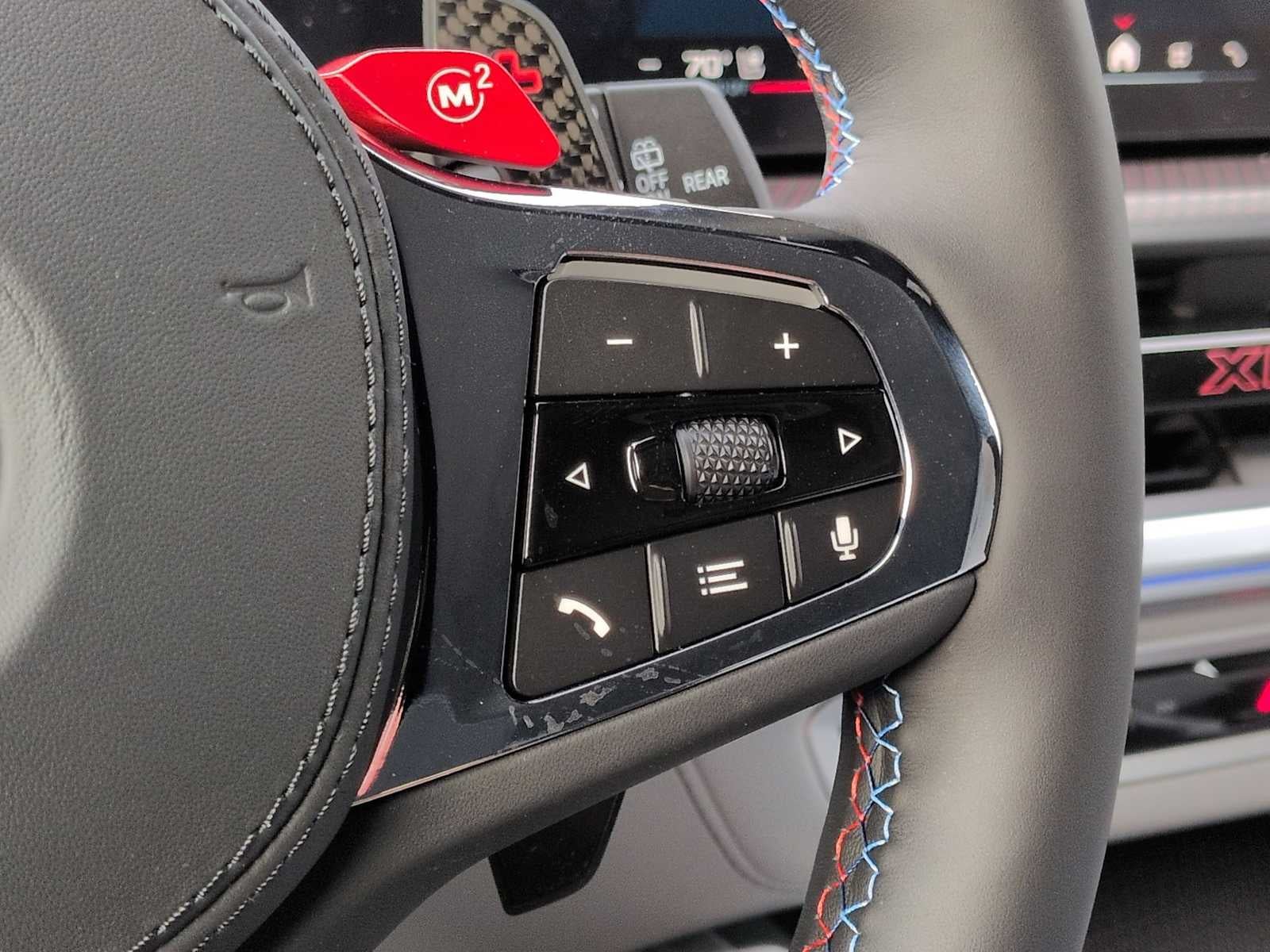 2026 Etiqueta BMW XM