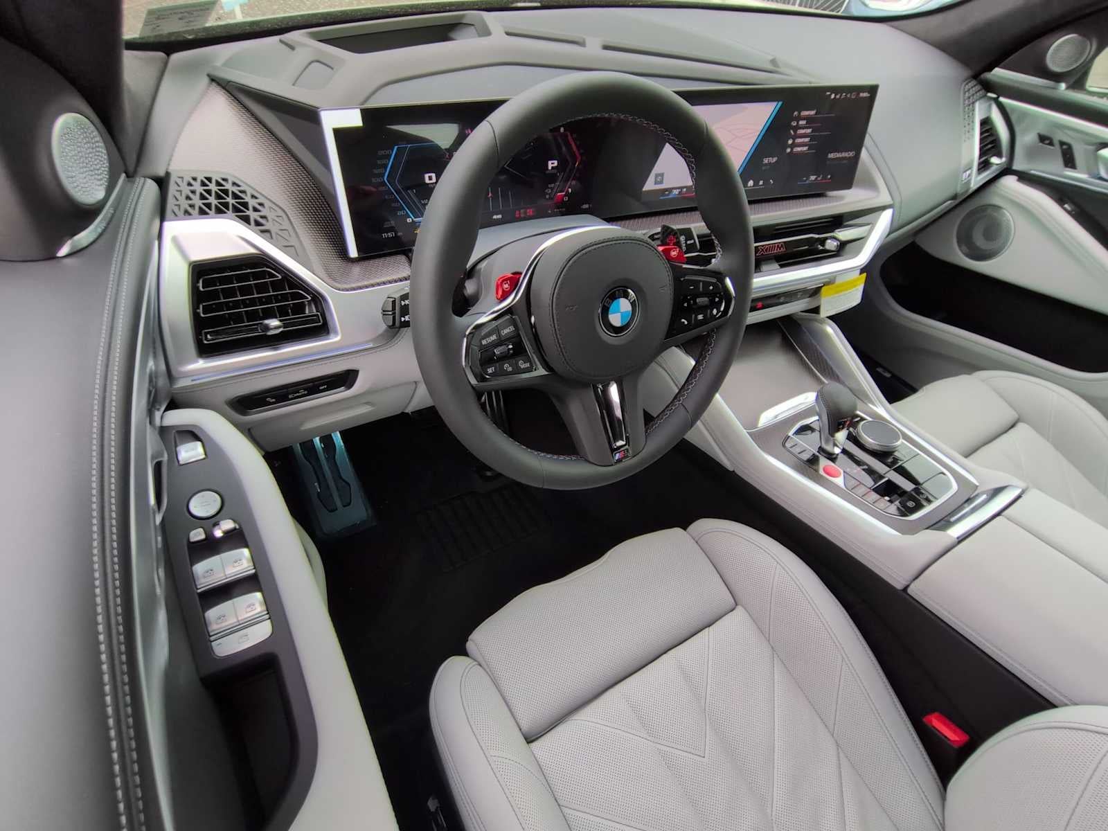 2026 Etiqueta BMW XM