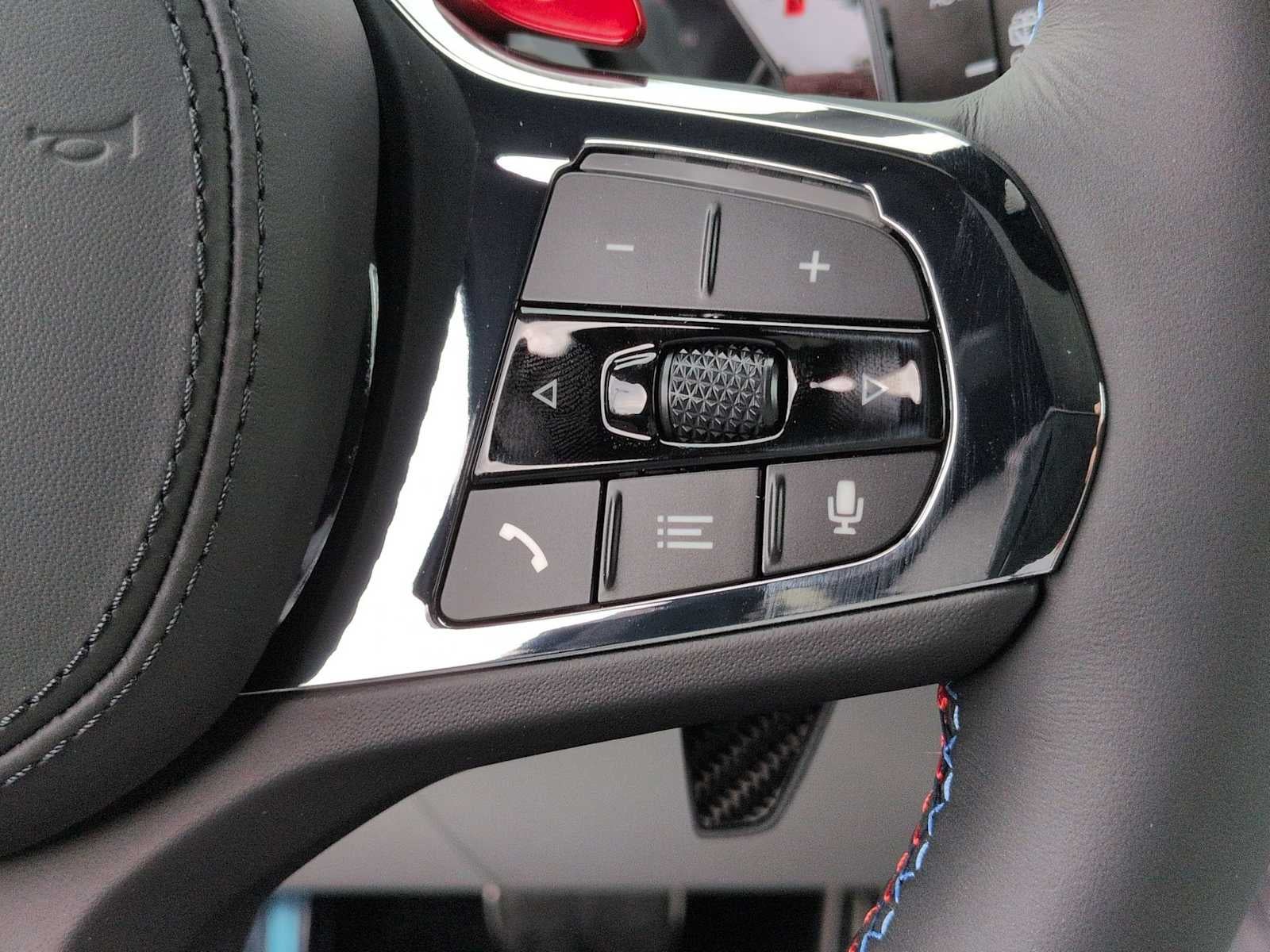 2026 Etiqueta BMW XM