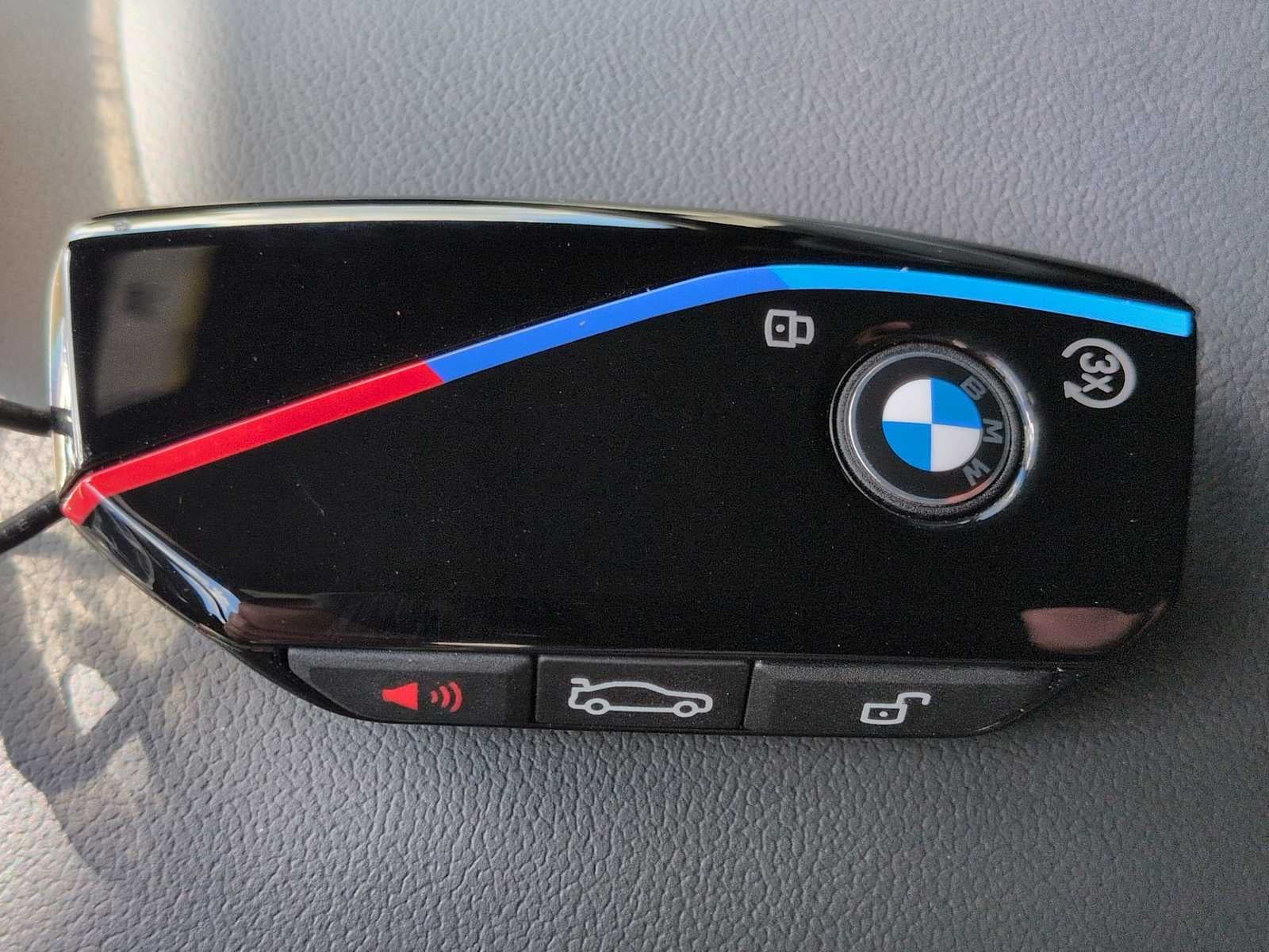 2026 Etiqueta BMW XM