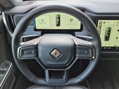 Rivian R1S Adventure 2025