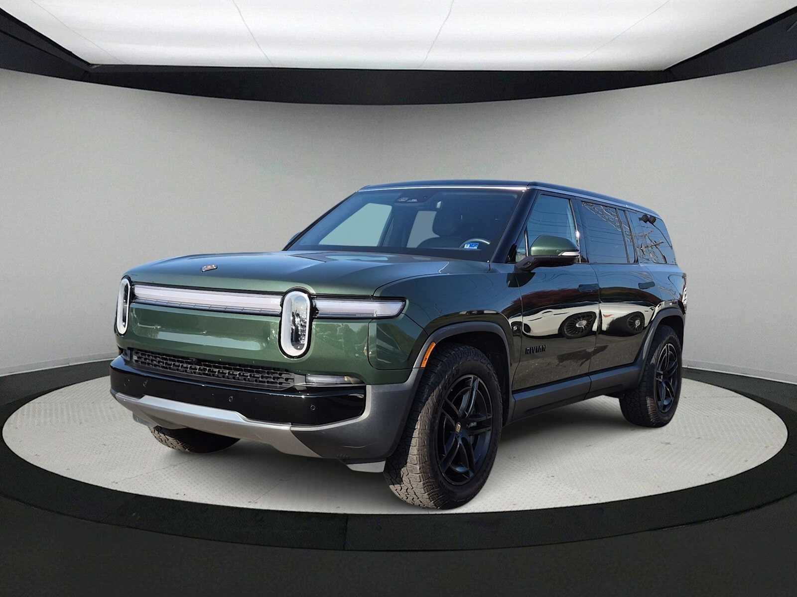 Rivian R1S Adventure 2025