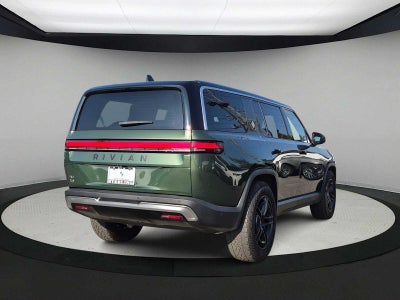 Rivian R1S Adventure 2025
