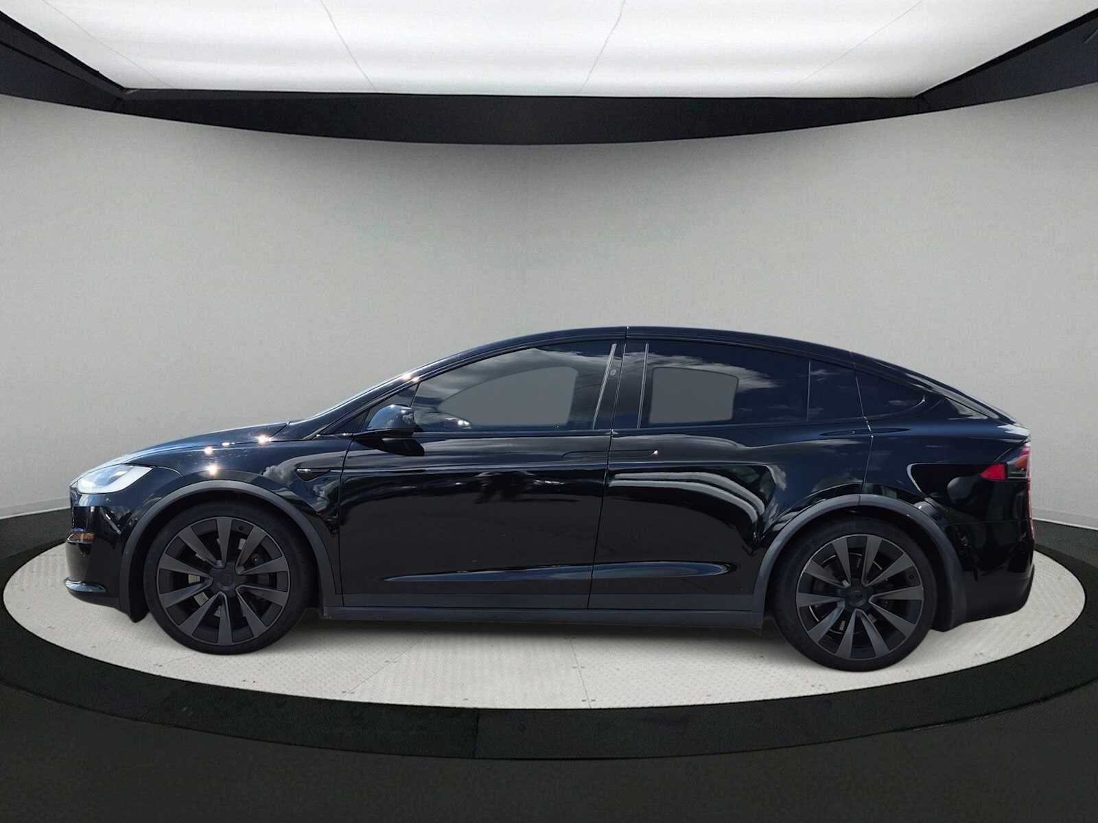 Tesla Model X Plaid 2022
