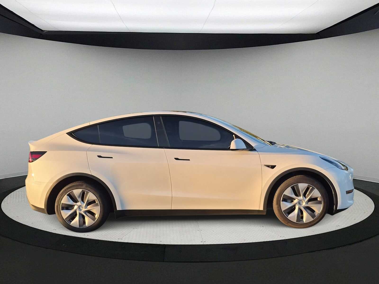 Tesla Model Y Long Range 2023