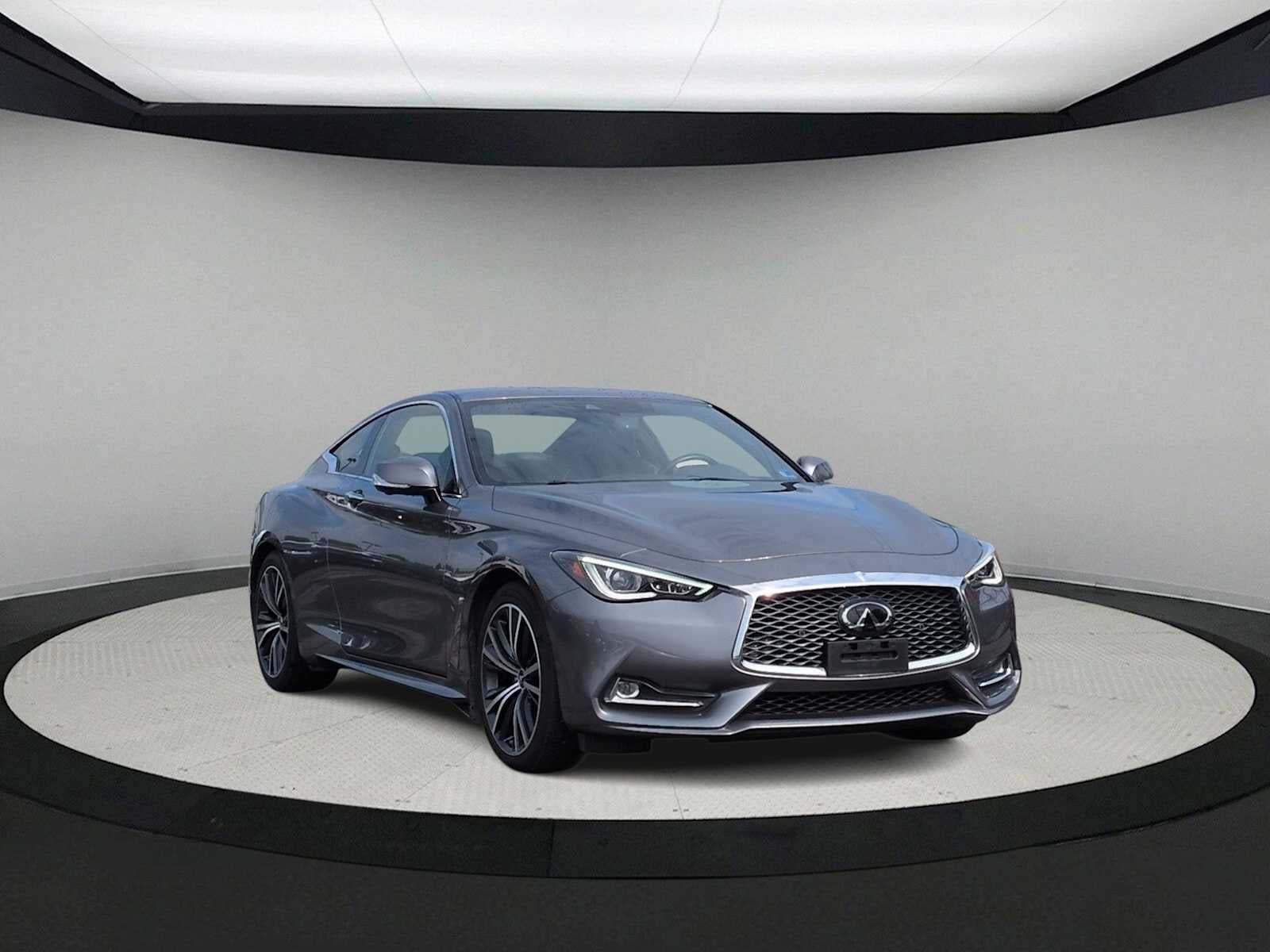 INFINITI Q60 LUXE 2022