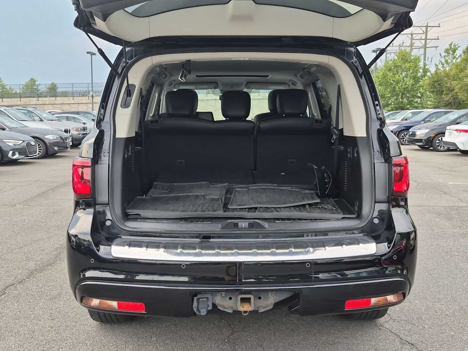 INFINITI QX80 LUXE 2021
