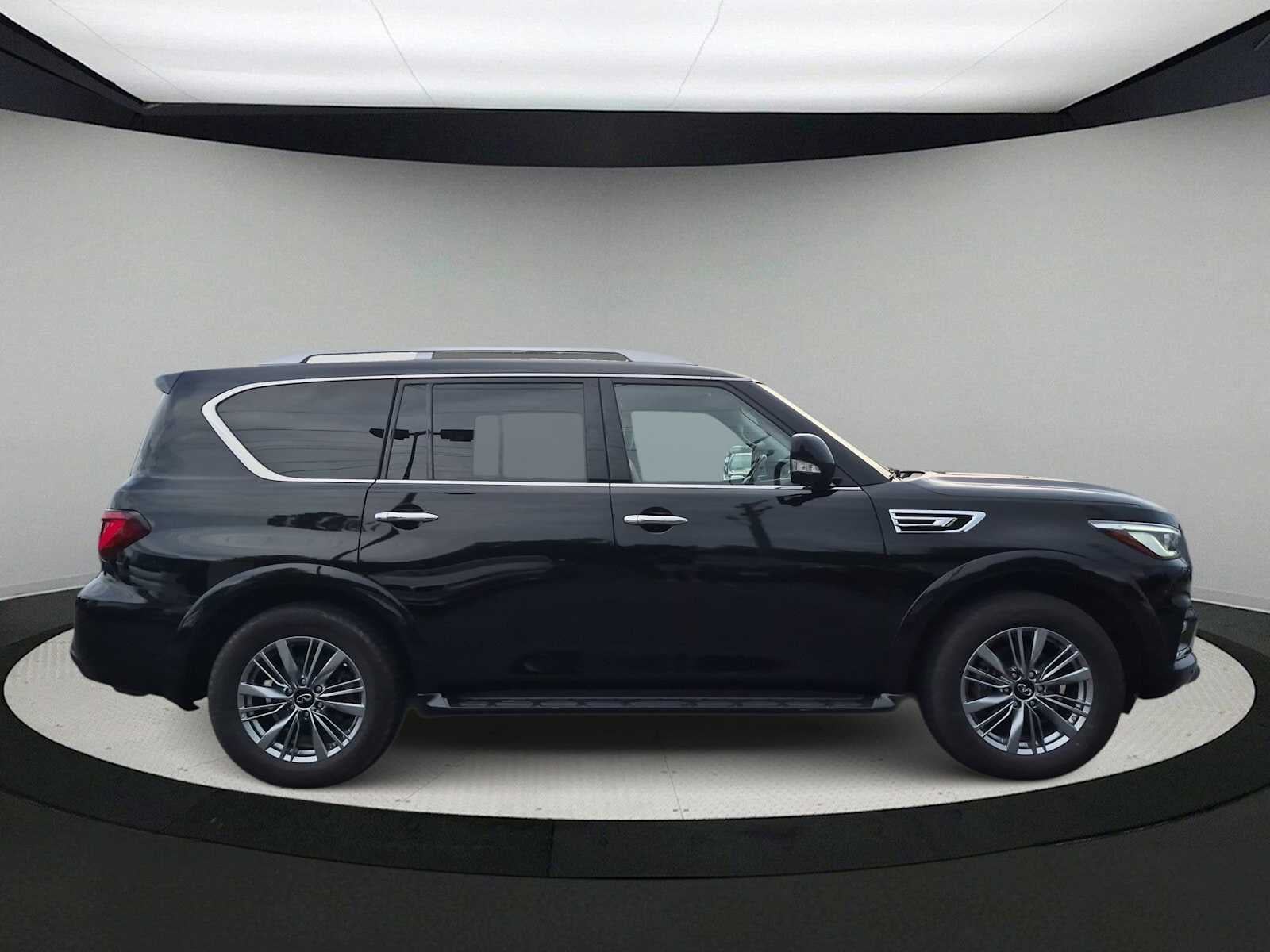 INFINITI QX80 LUXE 2021