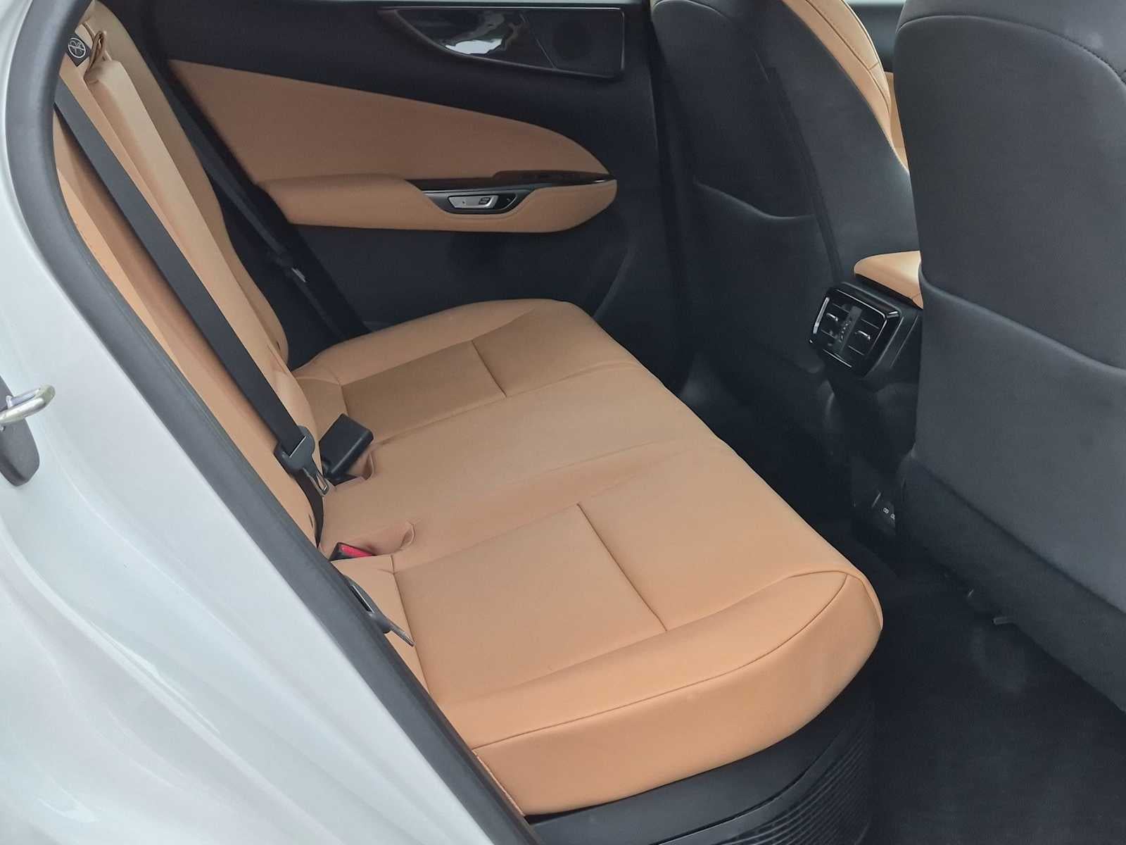 Lexus NX 350h Premium 2024