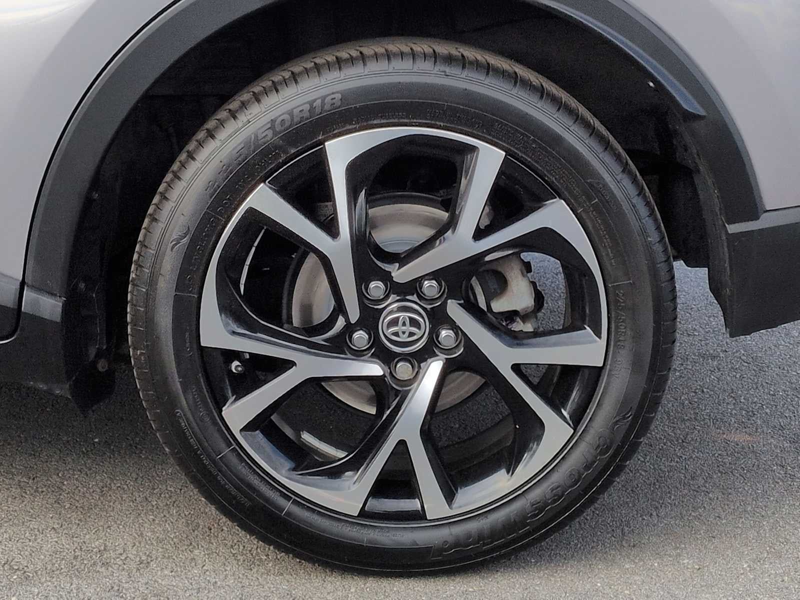 Toyota C-HR XLE 2020