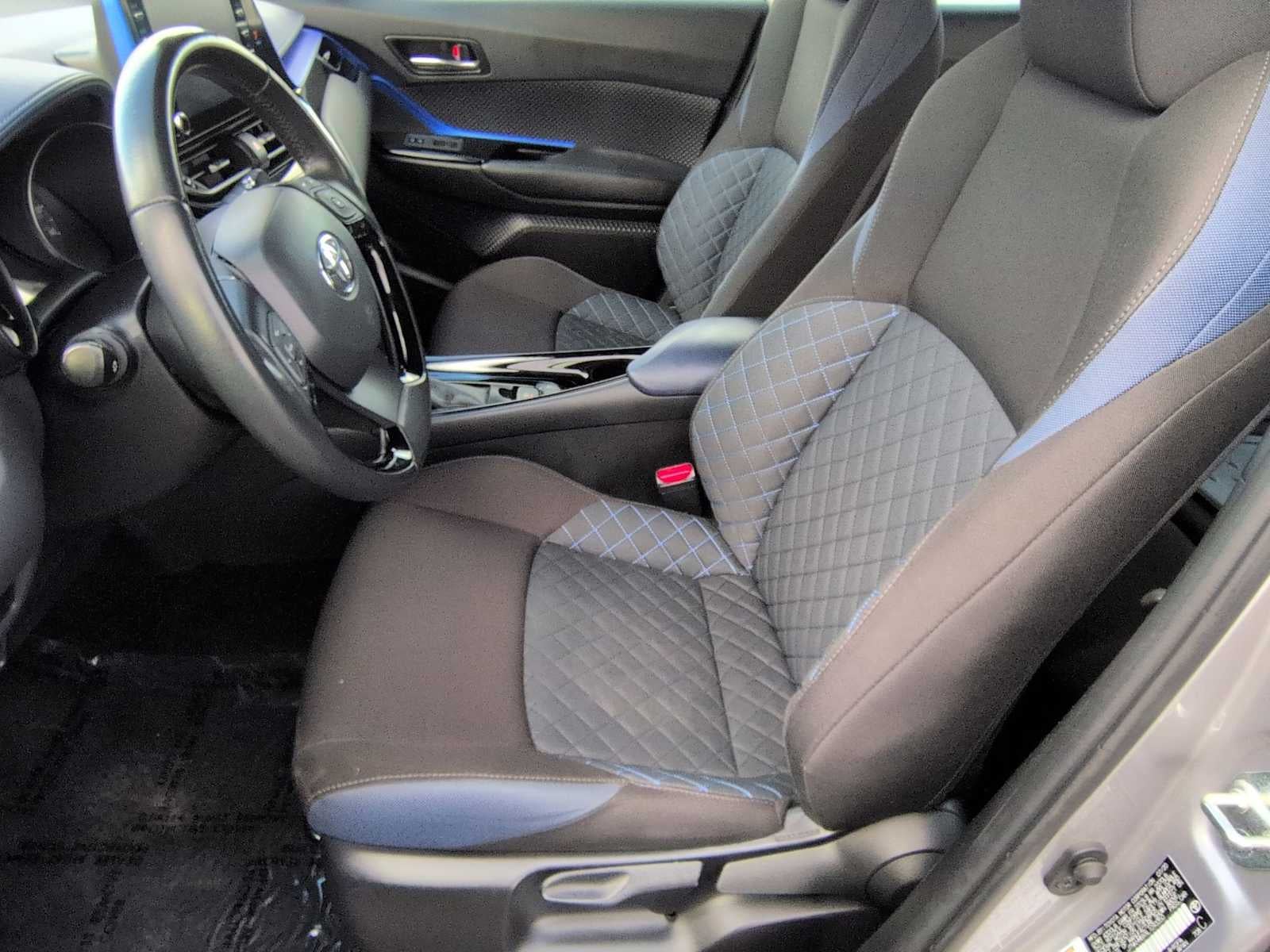 Toyota C-HR XLE 2020