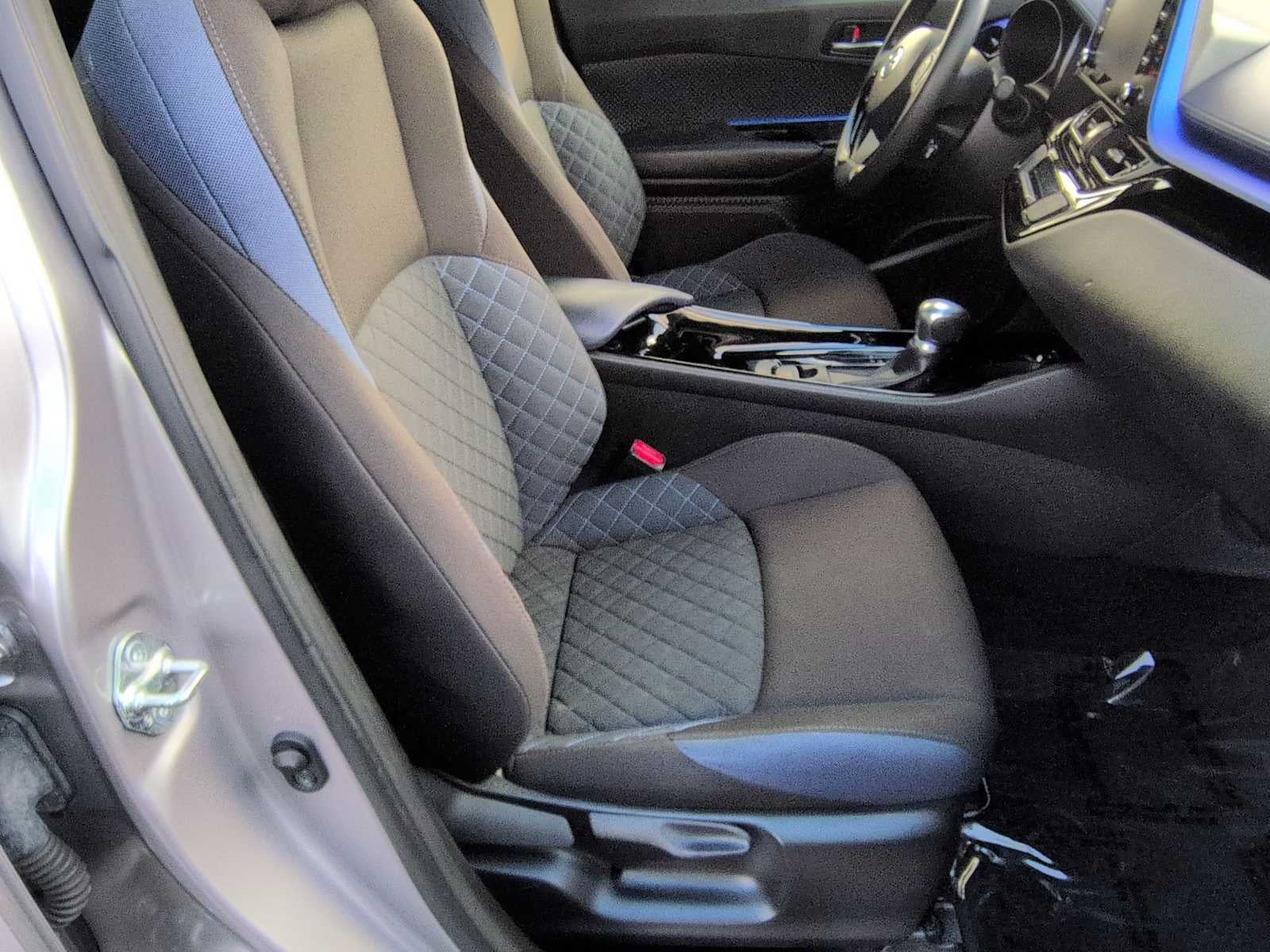 Toyota C-HR XLE 2020