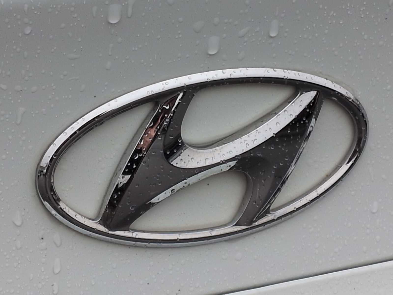 Hyundai Accent GLS 2013