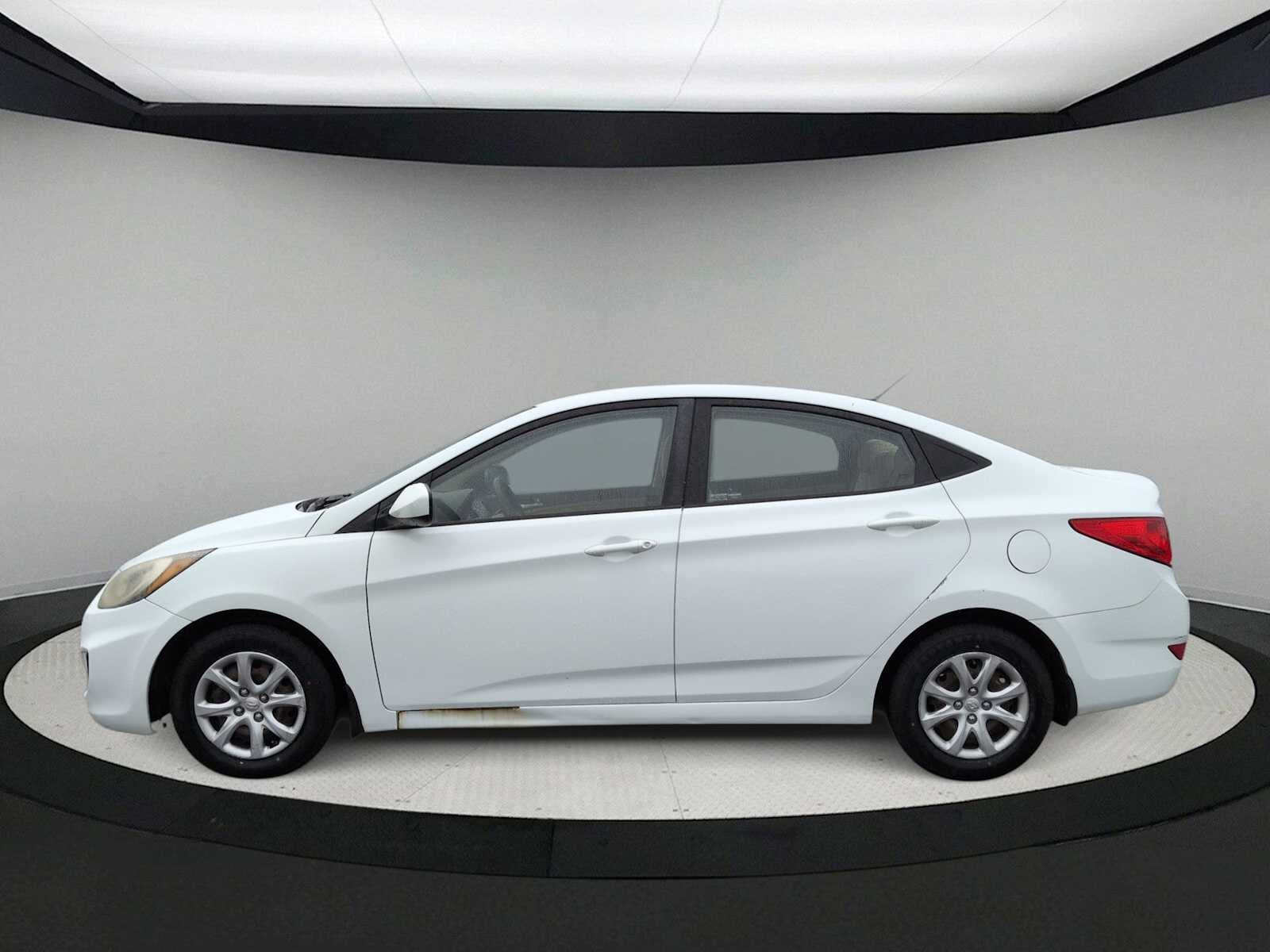Hyundai Accent GLS 2013