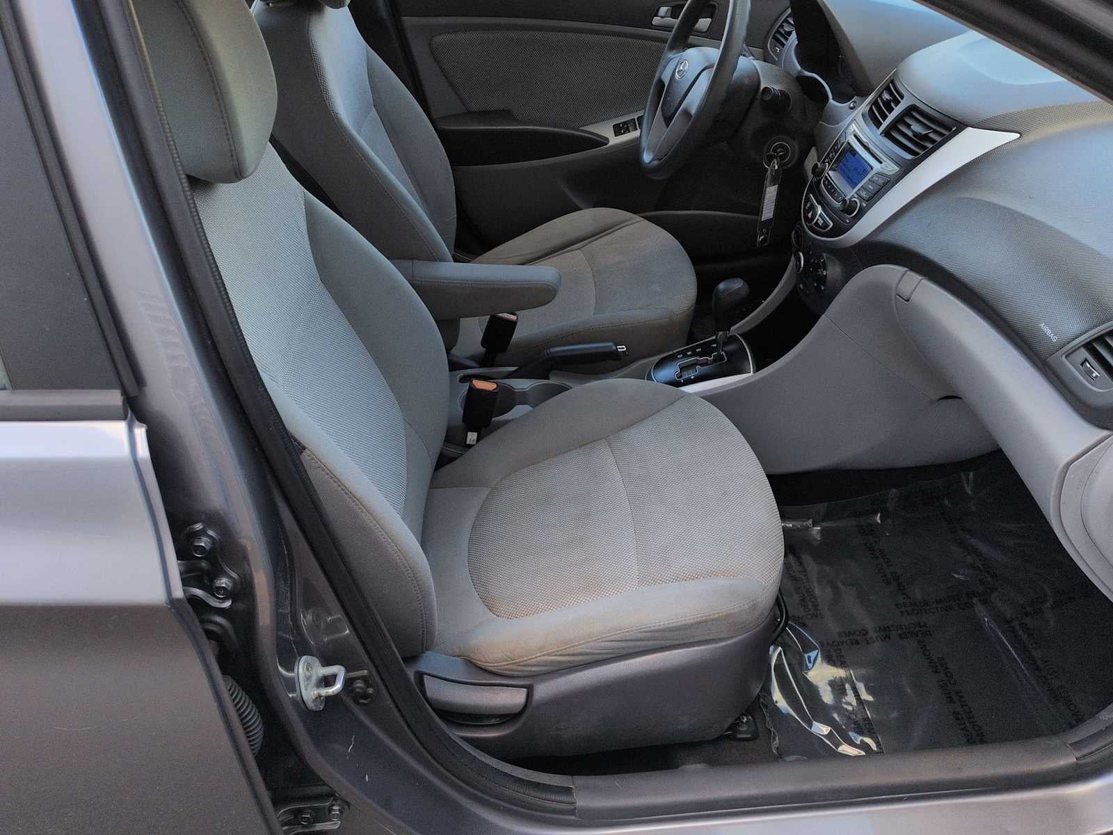 Hyundai Accent GLS 2014