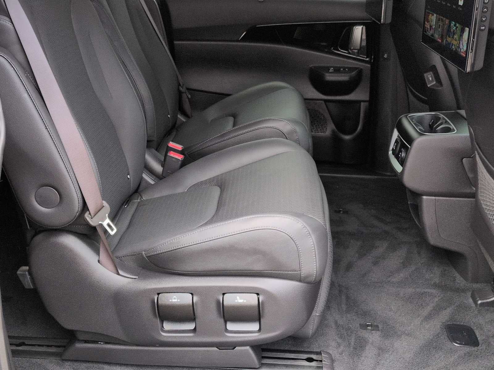 Kia Carnival SX Prestige 2025