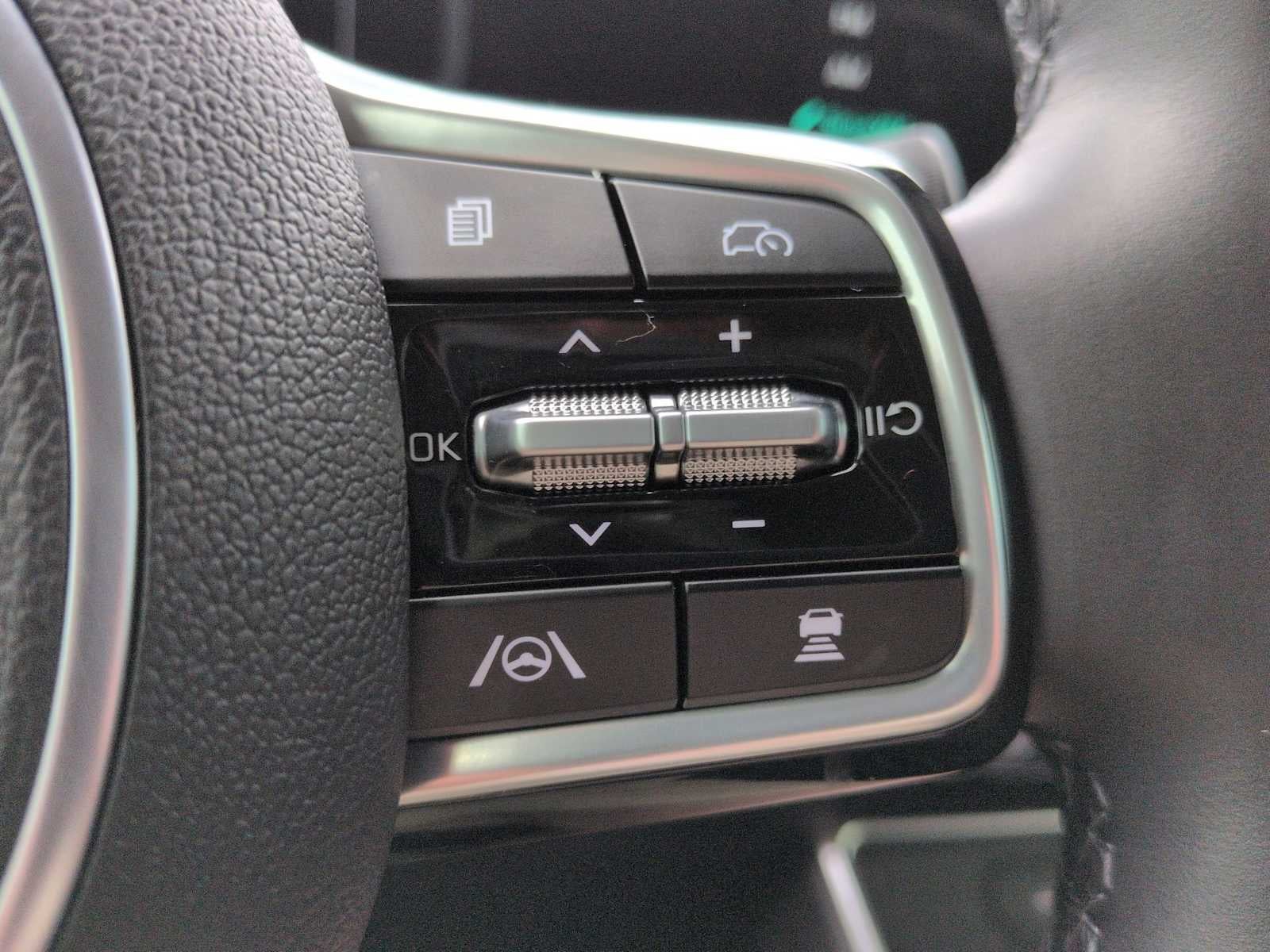 Kia Carnival SX Prestige 2025