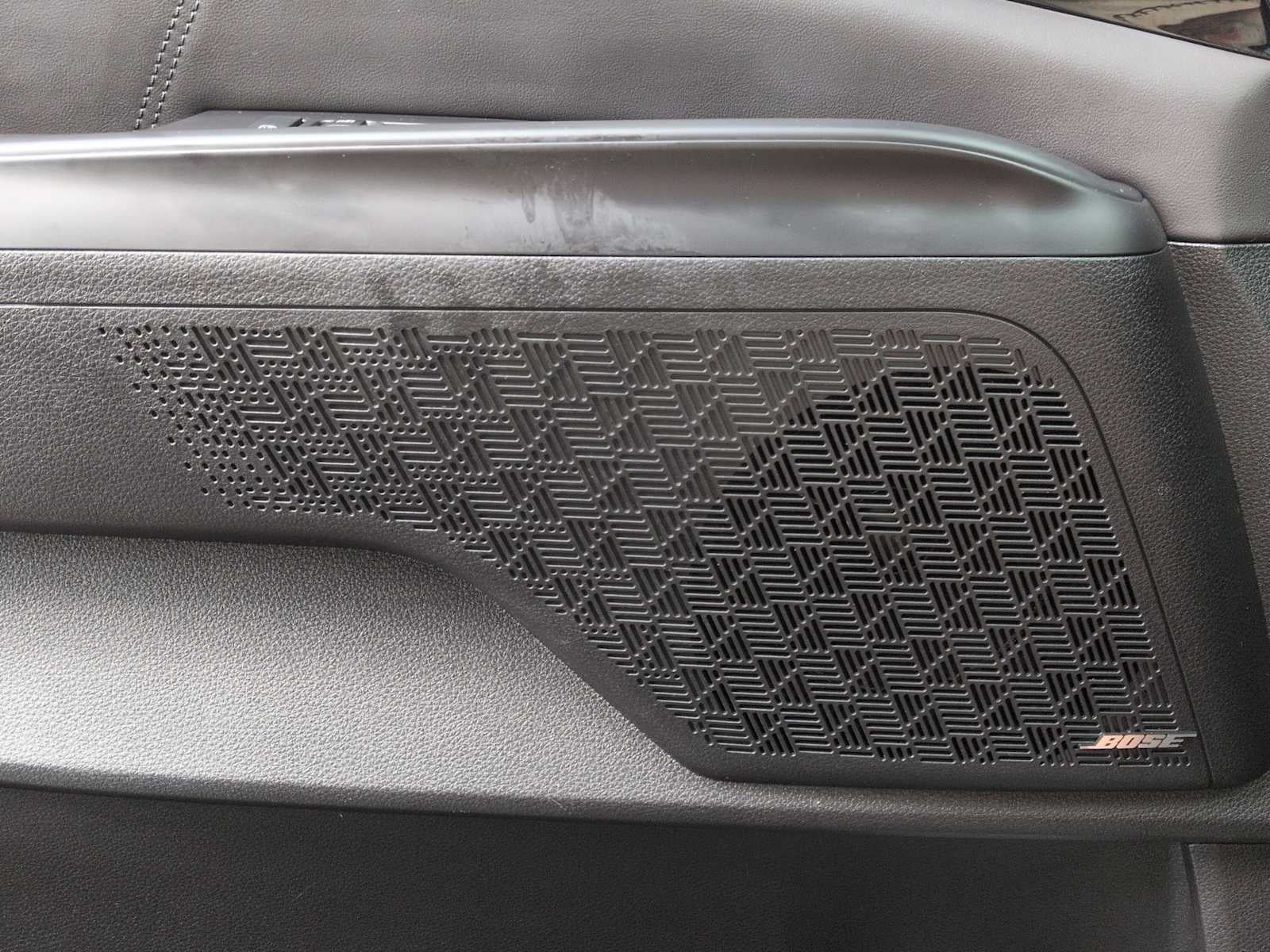 Kia Carnival SX Prestige 2025