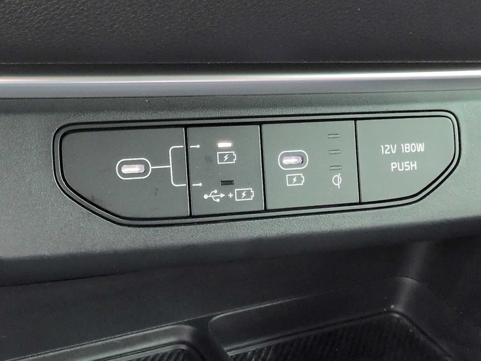 Kia Carnival SX Prestige 2025
