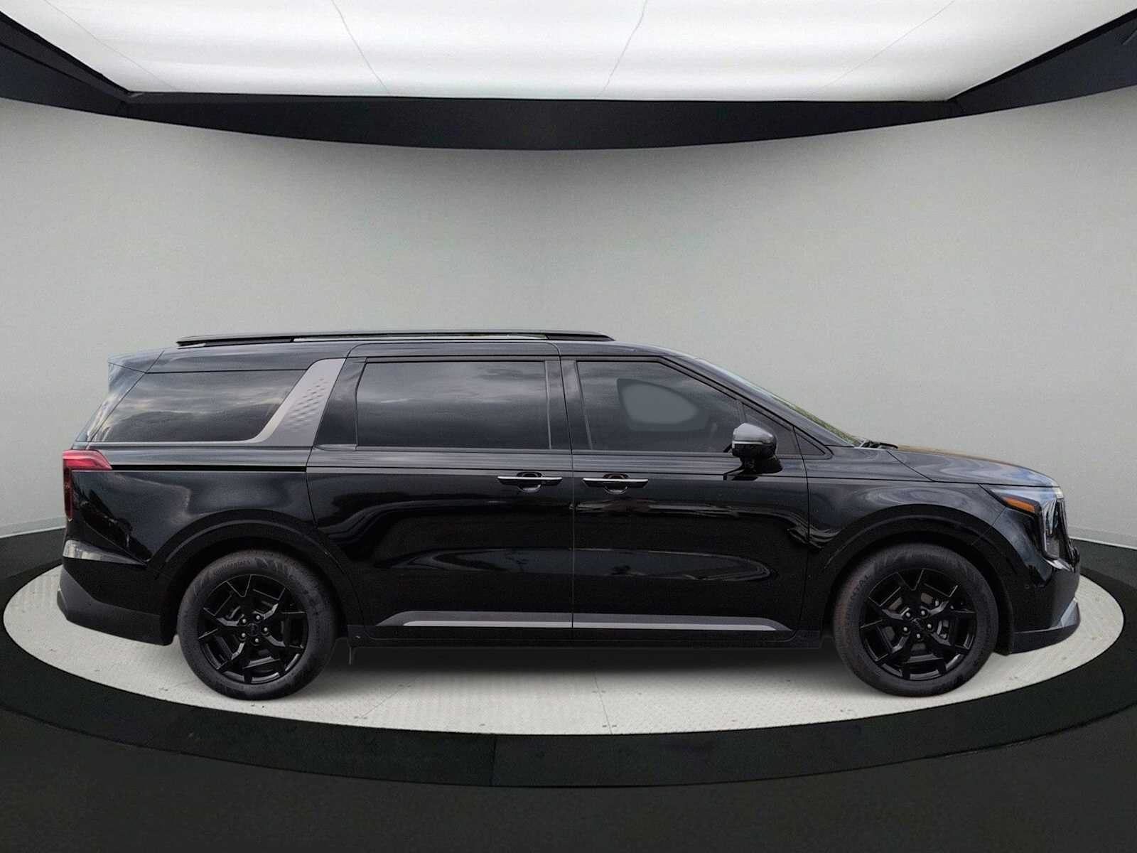 Kia Carnival SX Prestige 2025