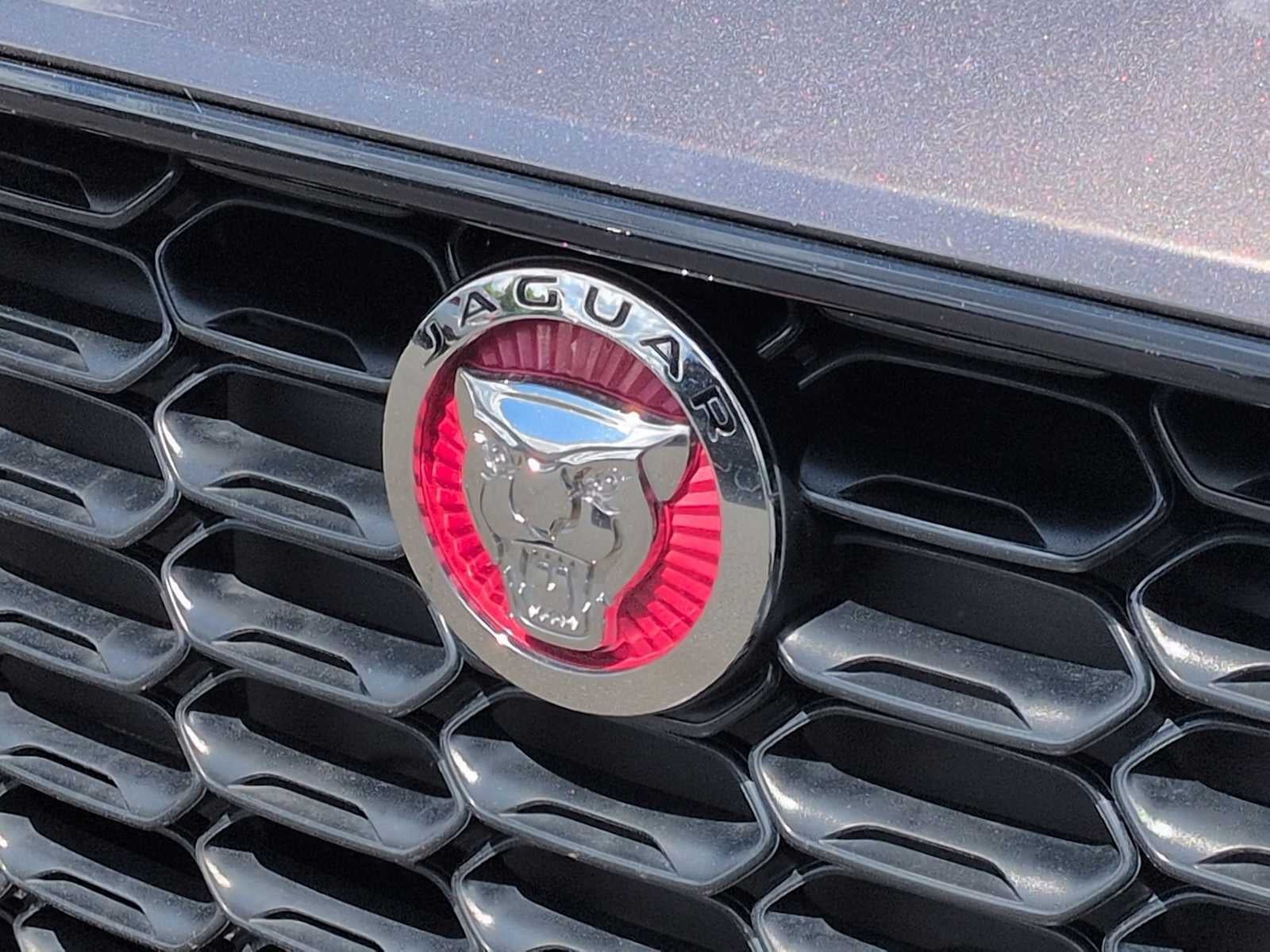 Jaguar F-TYPE R 2021