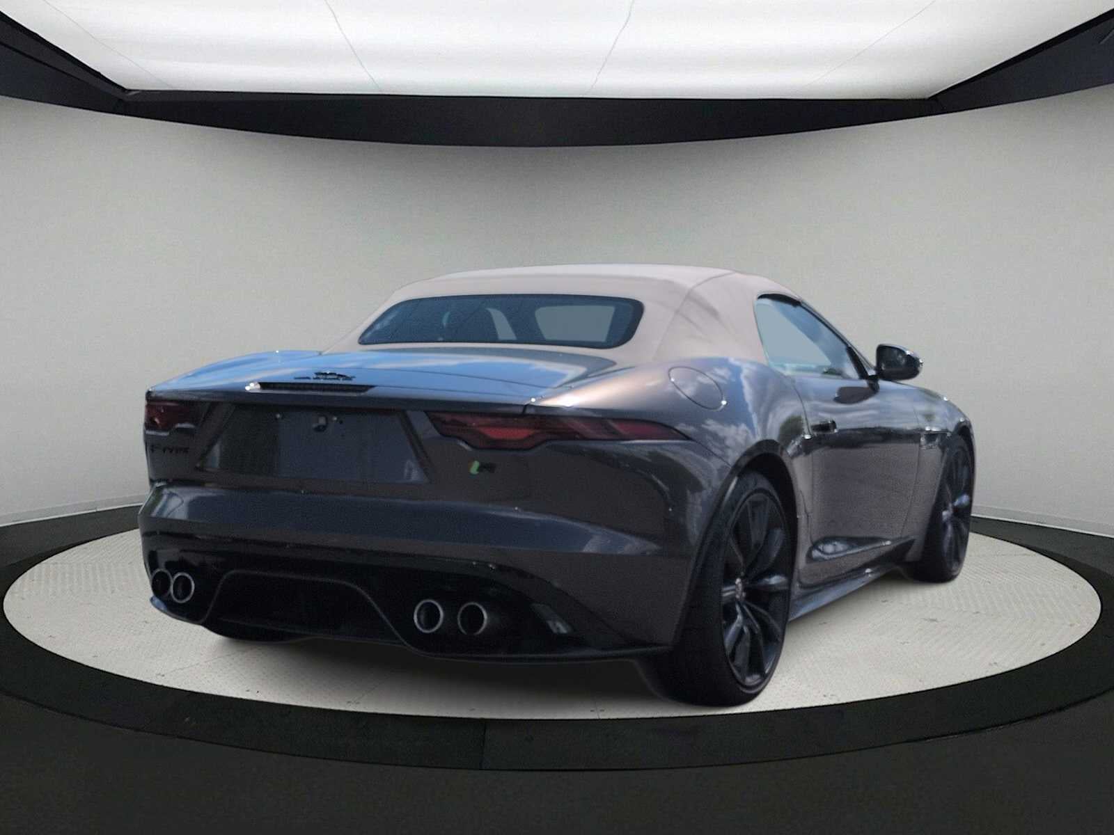 Jaguar F-TYPE R 2021