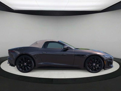 Jaguar F-TYPE R 2021