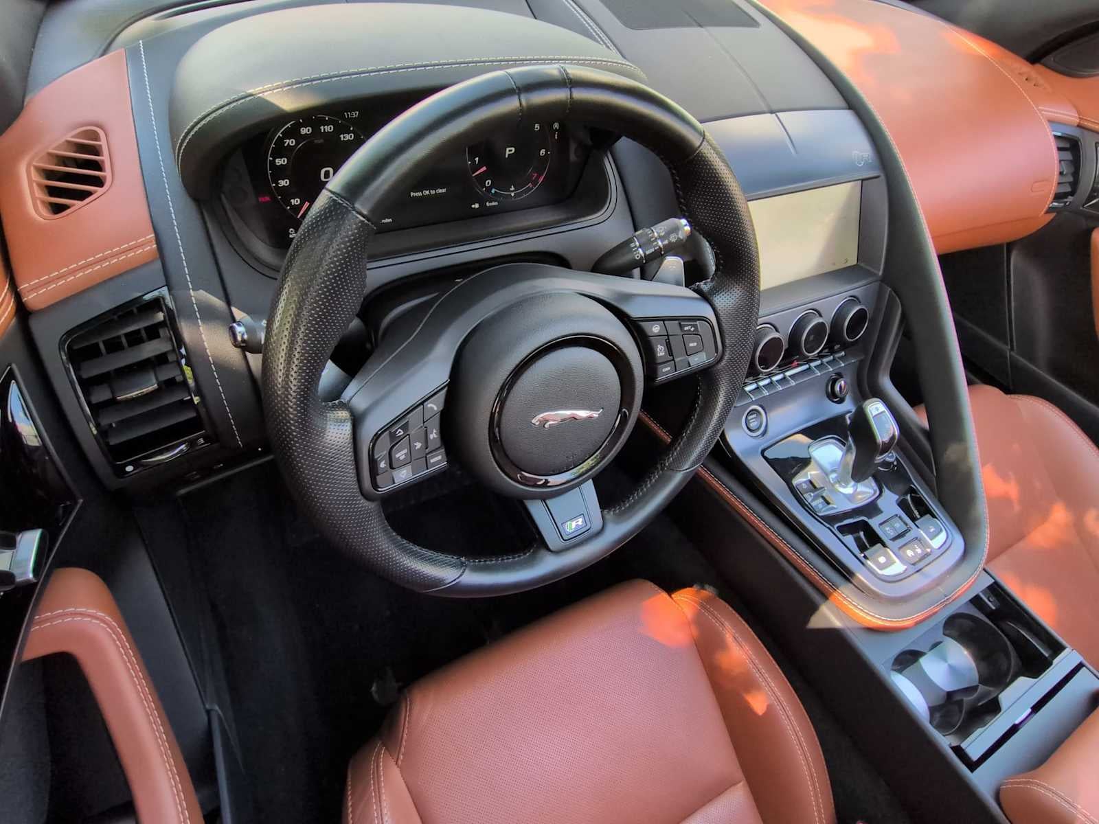 Jaguar F-TYPE R 2021