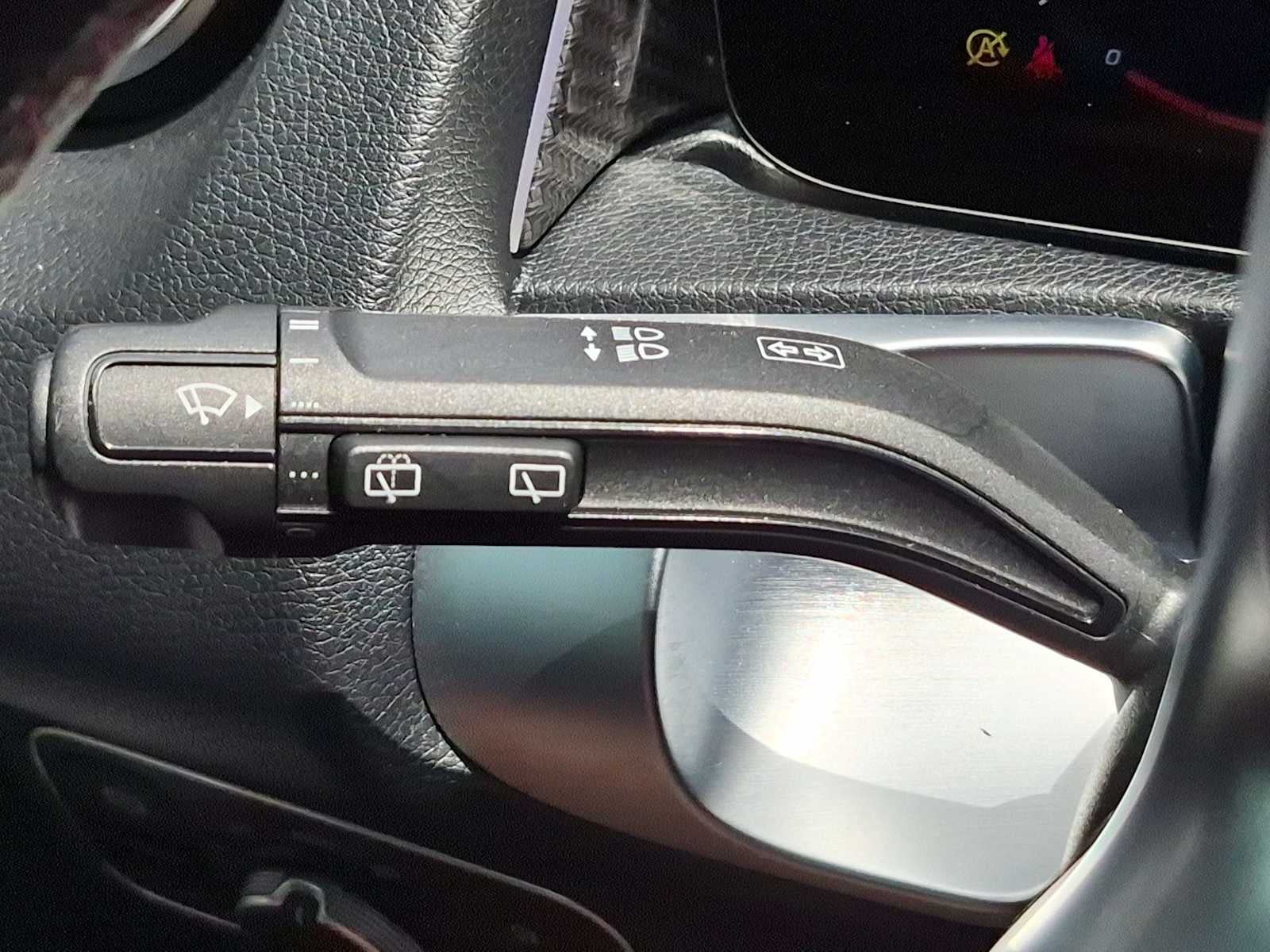 Mercedes-Benz GLB 250 2023 GLB 250