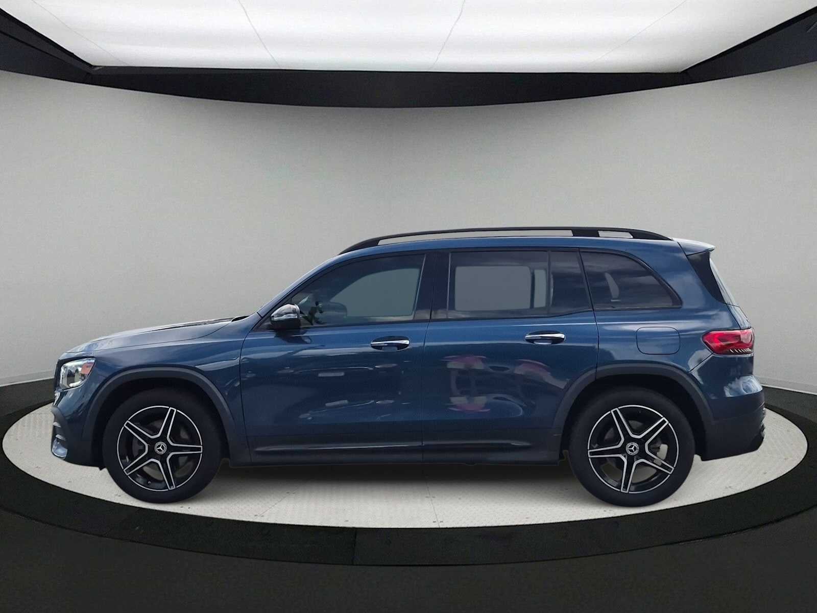 Mercedes-Benz GLB 250 2023 GLB 250
