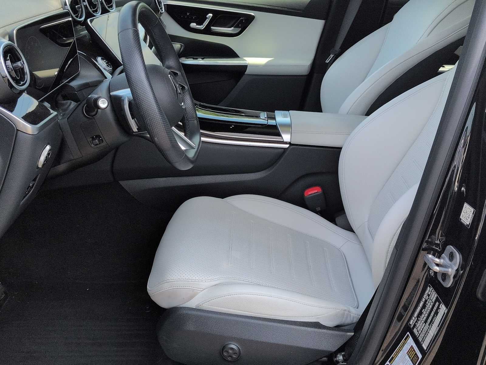 Mercedes-Benz GLC 300 2024 GLC 300